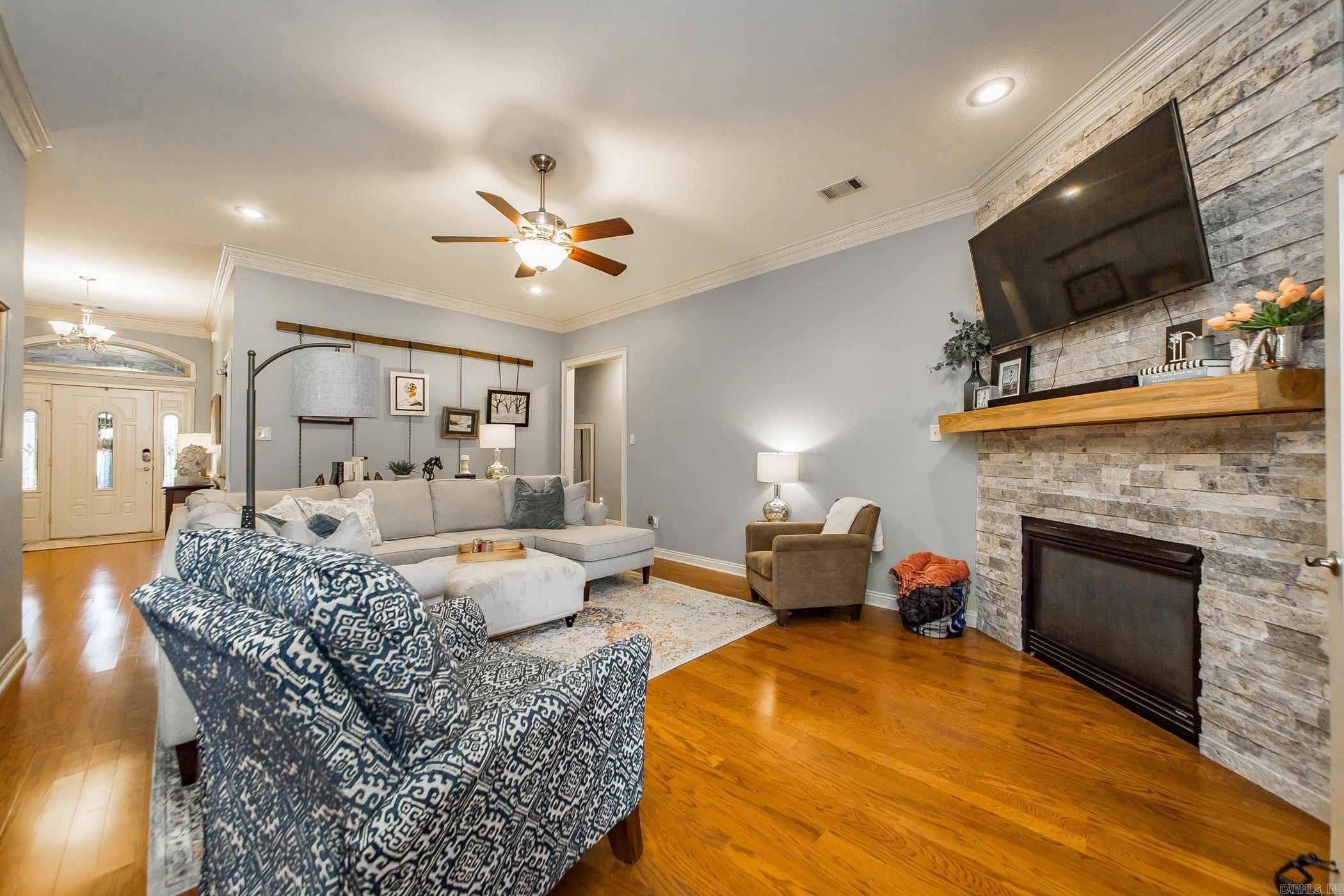 15 Hickory Circle