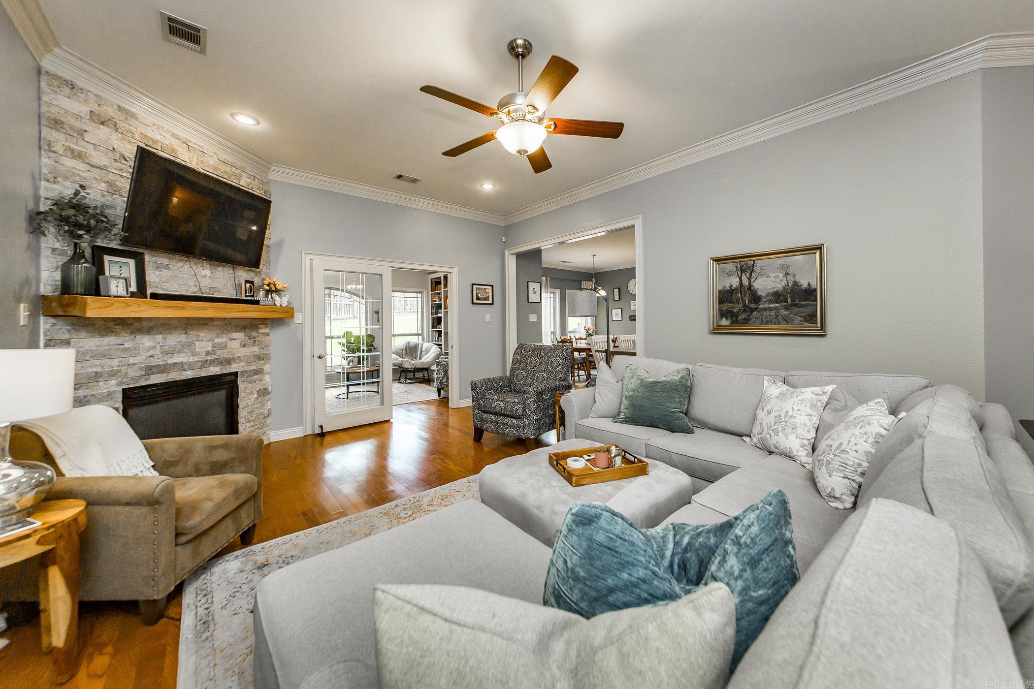 15 Hickory Circle