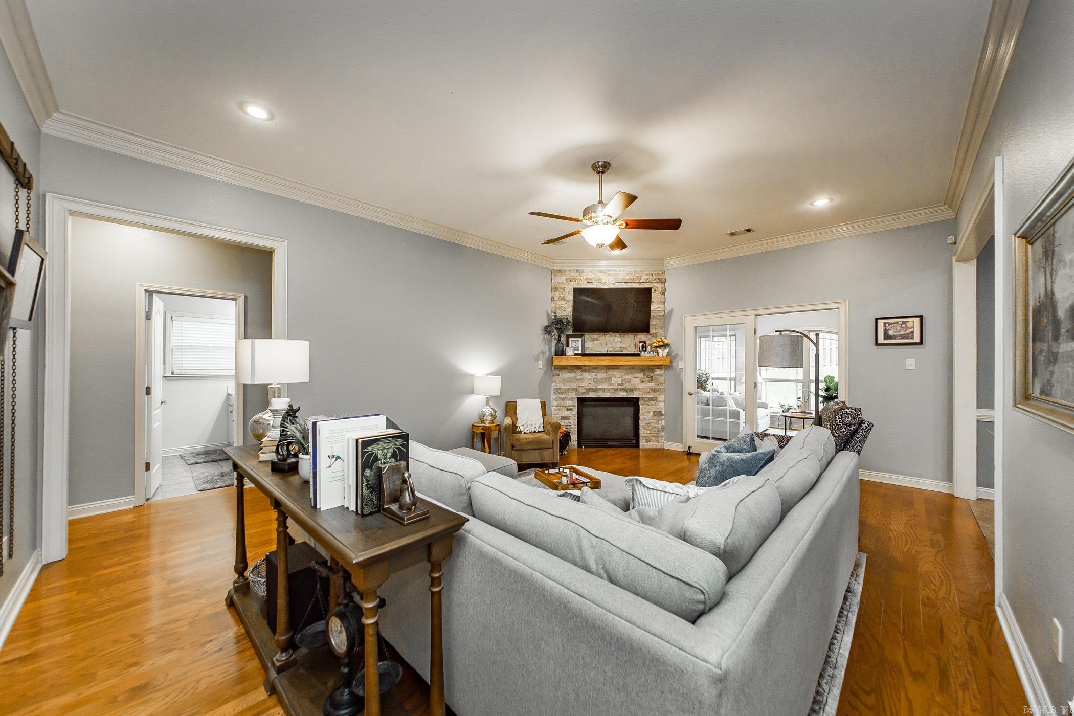15 Hickory Circle