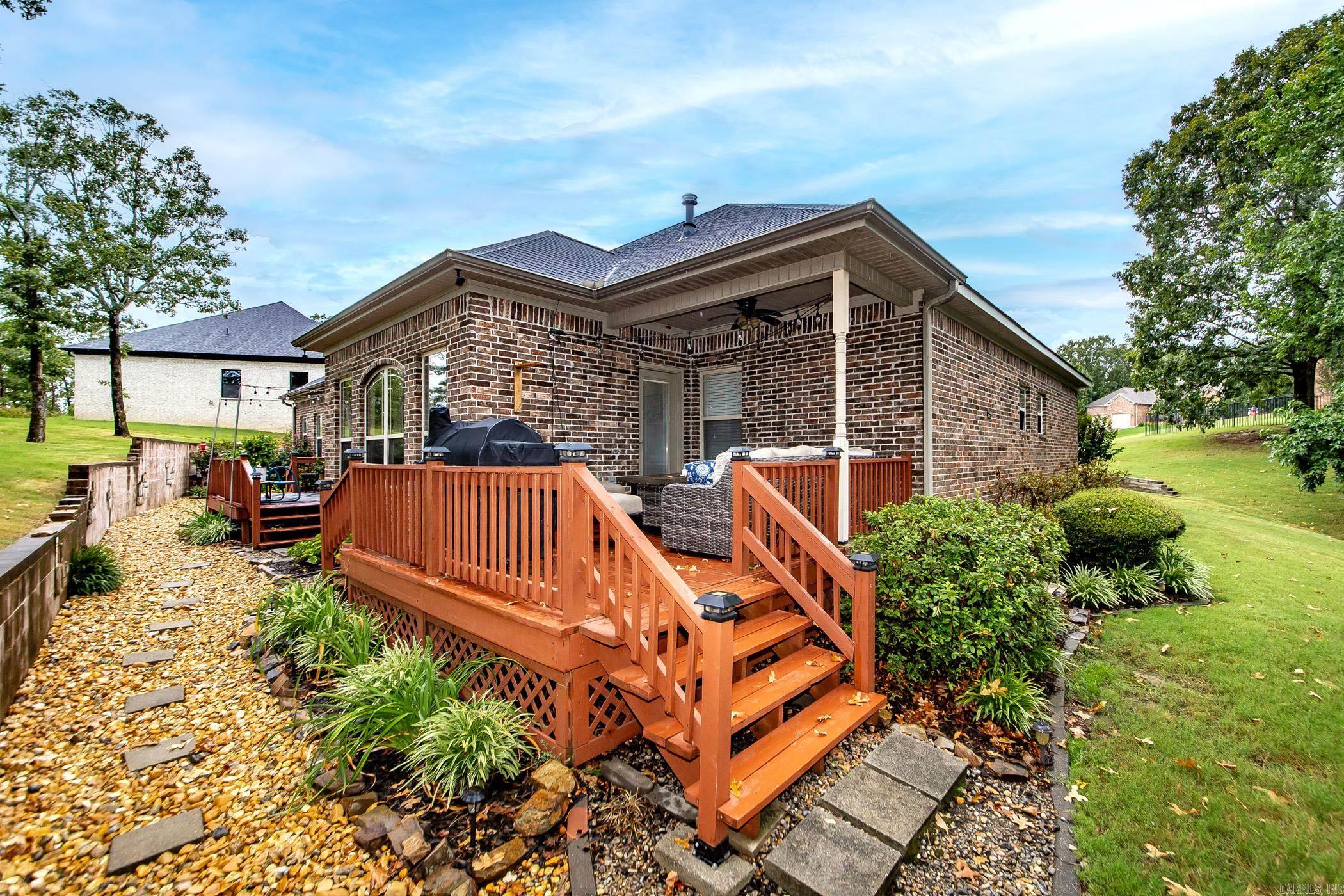 15 Hickory Circle