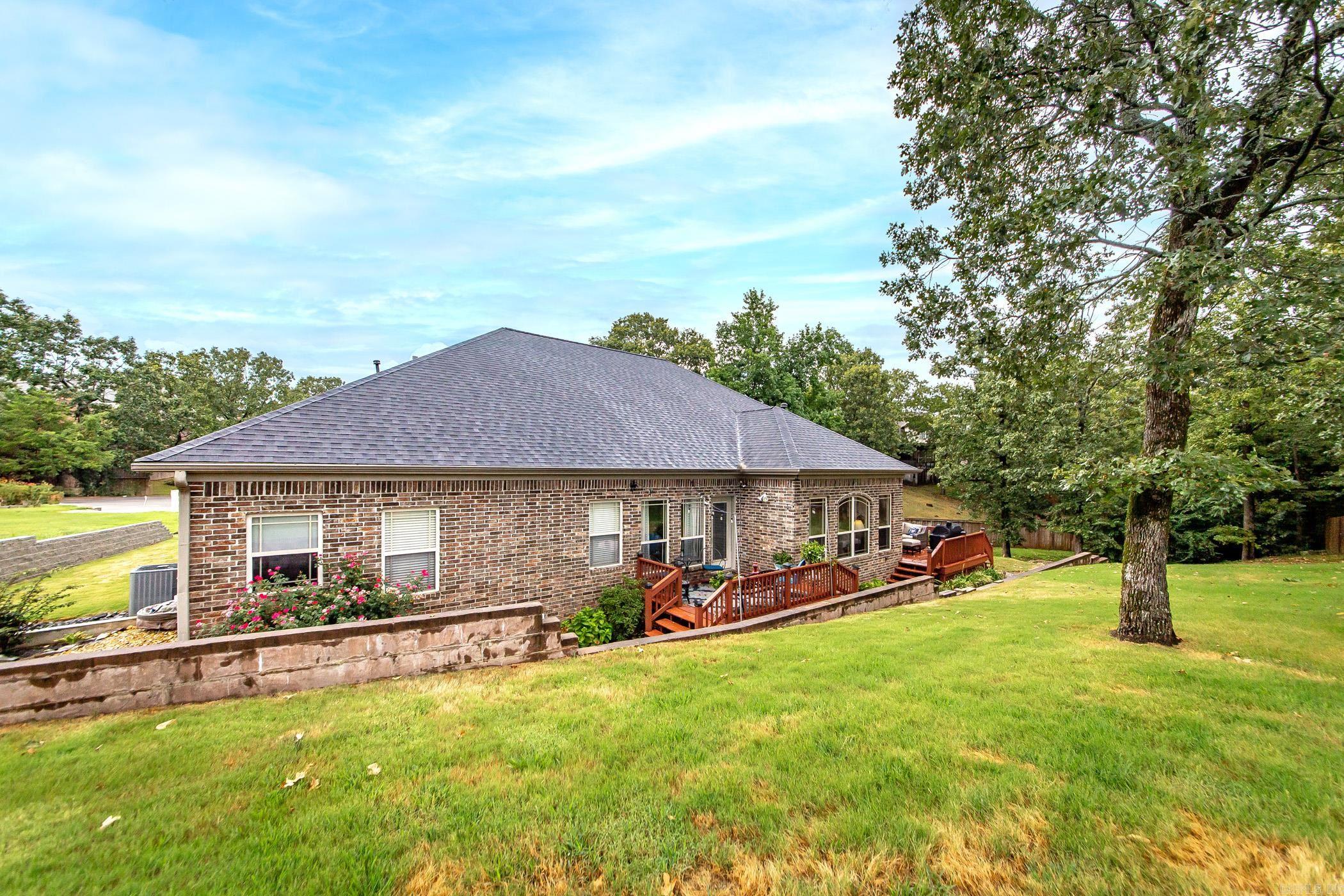 15 Hickory Circle