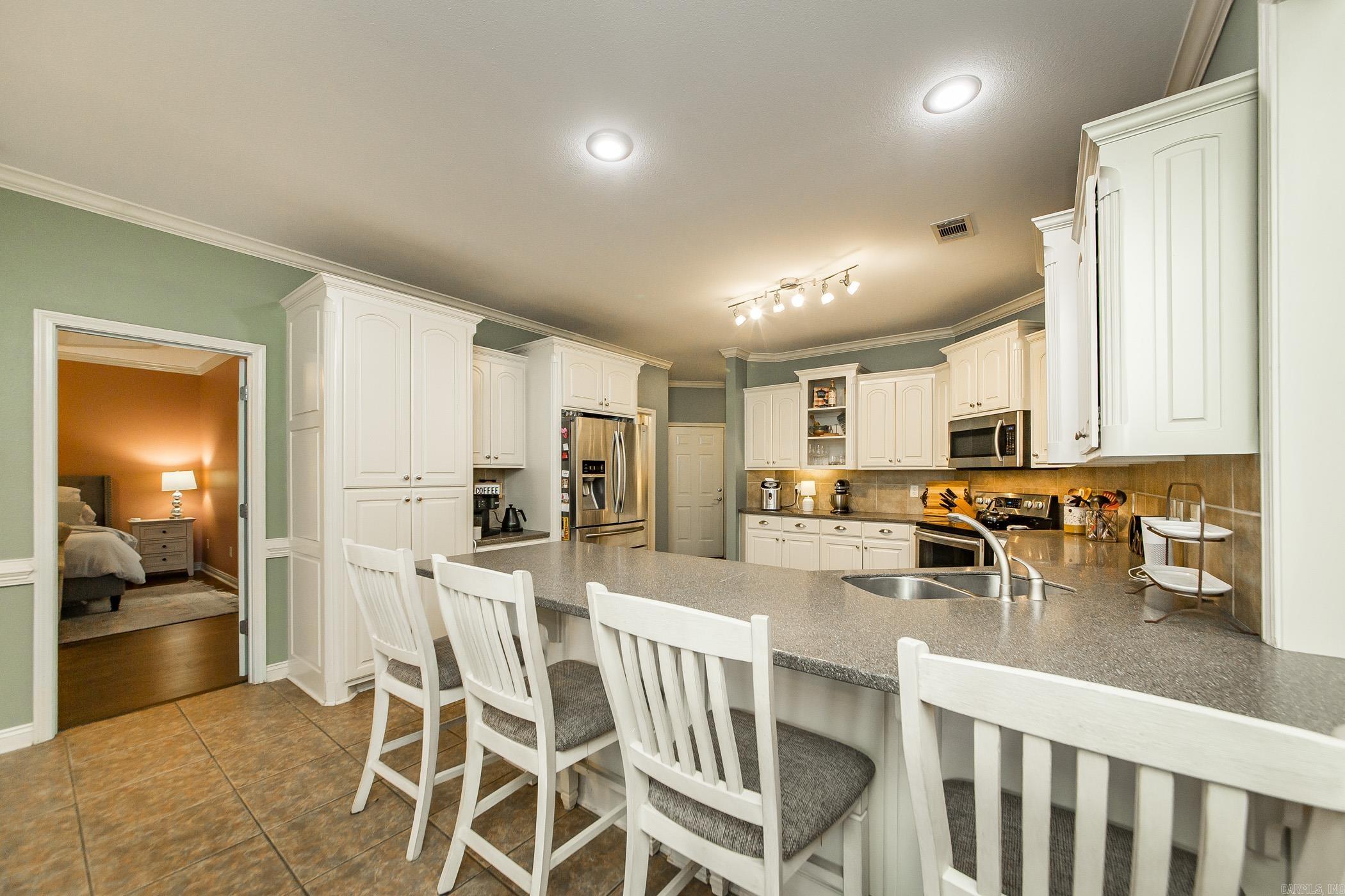 15 Hickory Circle