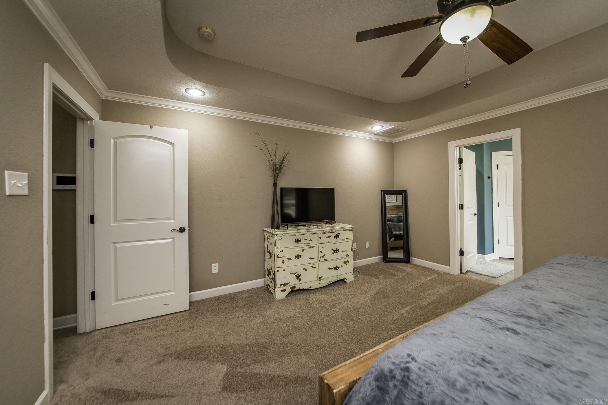 225 Jackson Park Cove