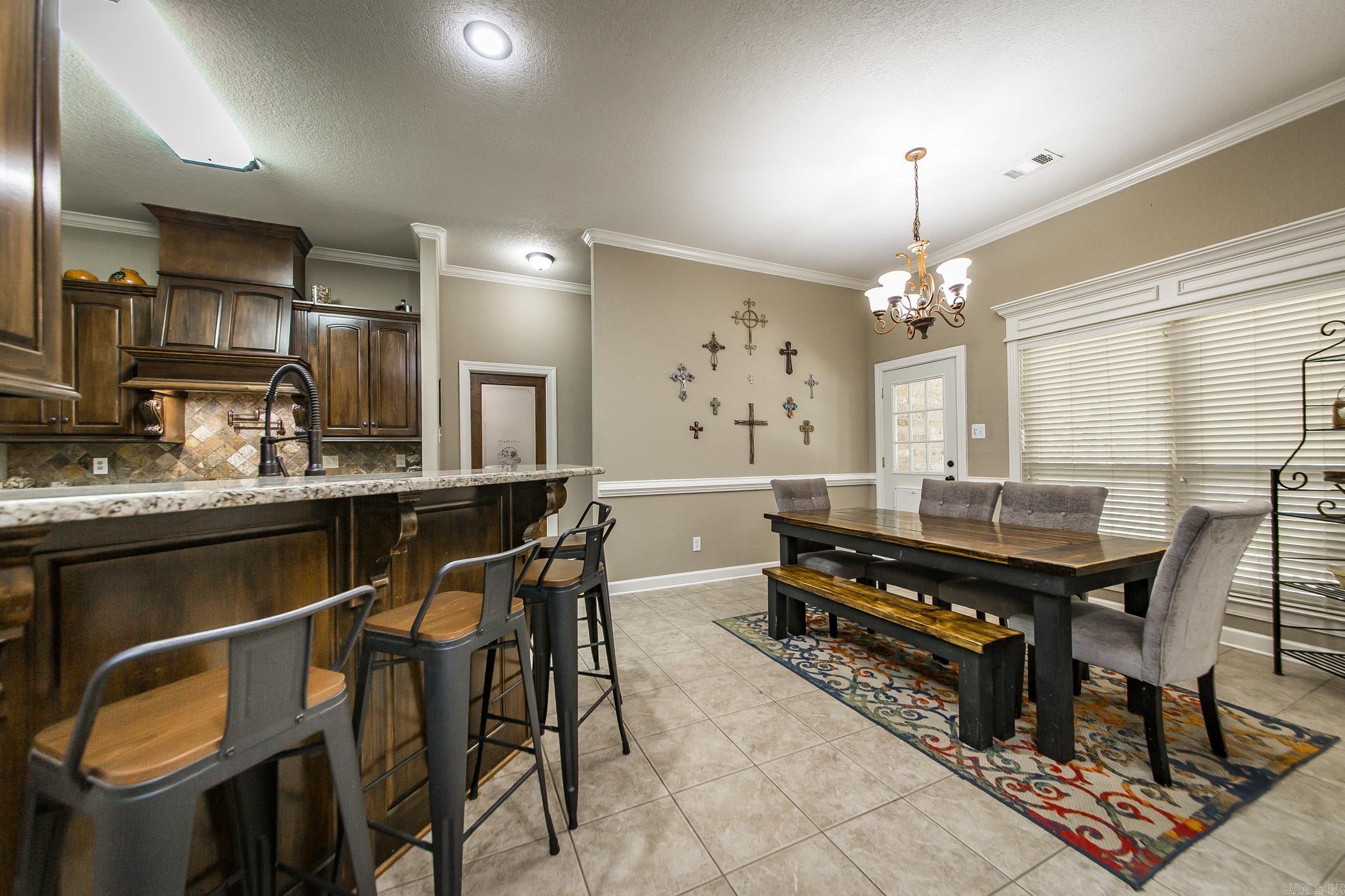 225 Jackson Park Cove