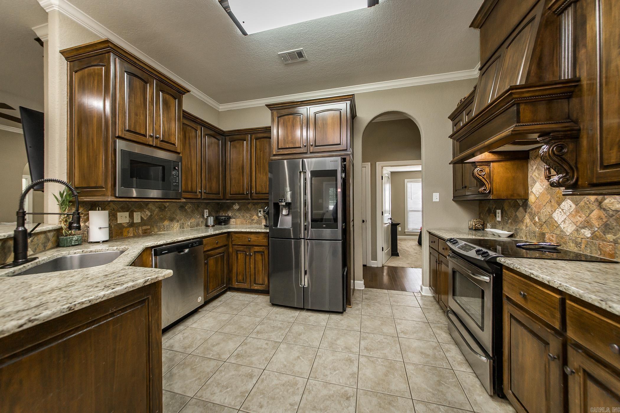 225 Jackson Park Cove