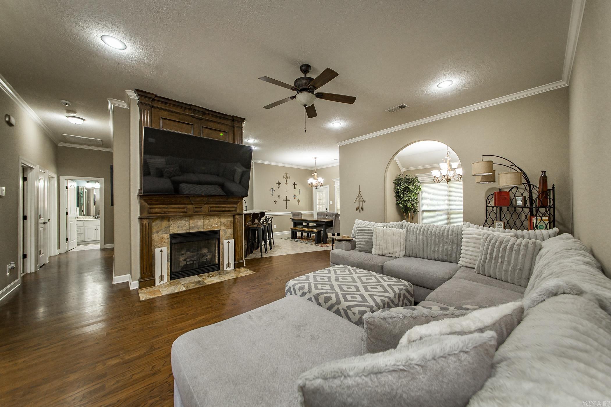 225 Jackson Park Cove