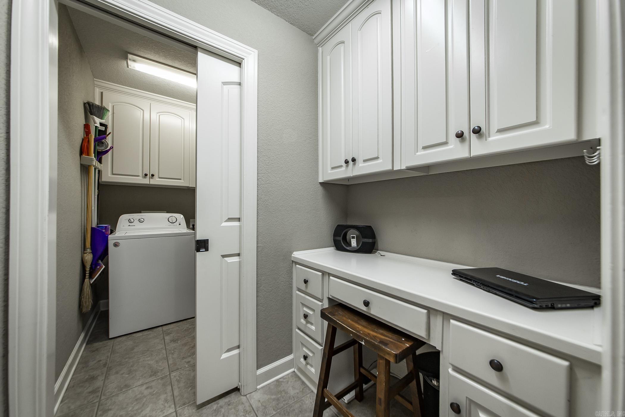 225 Jackson Park Cove