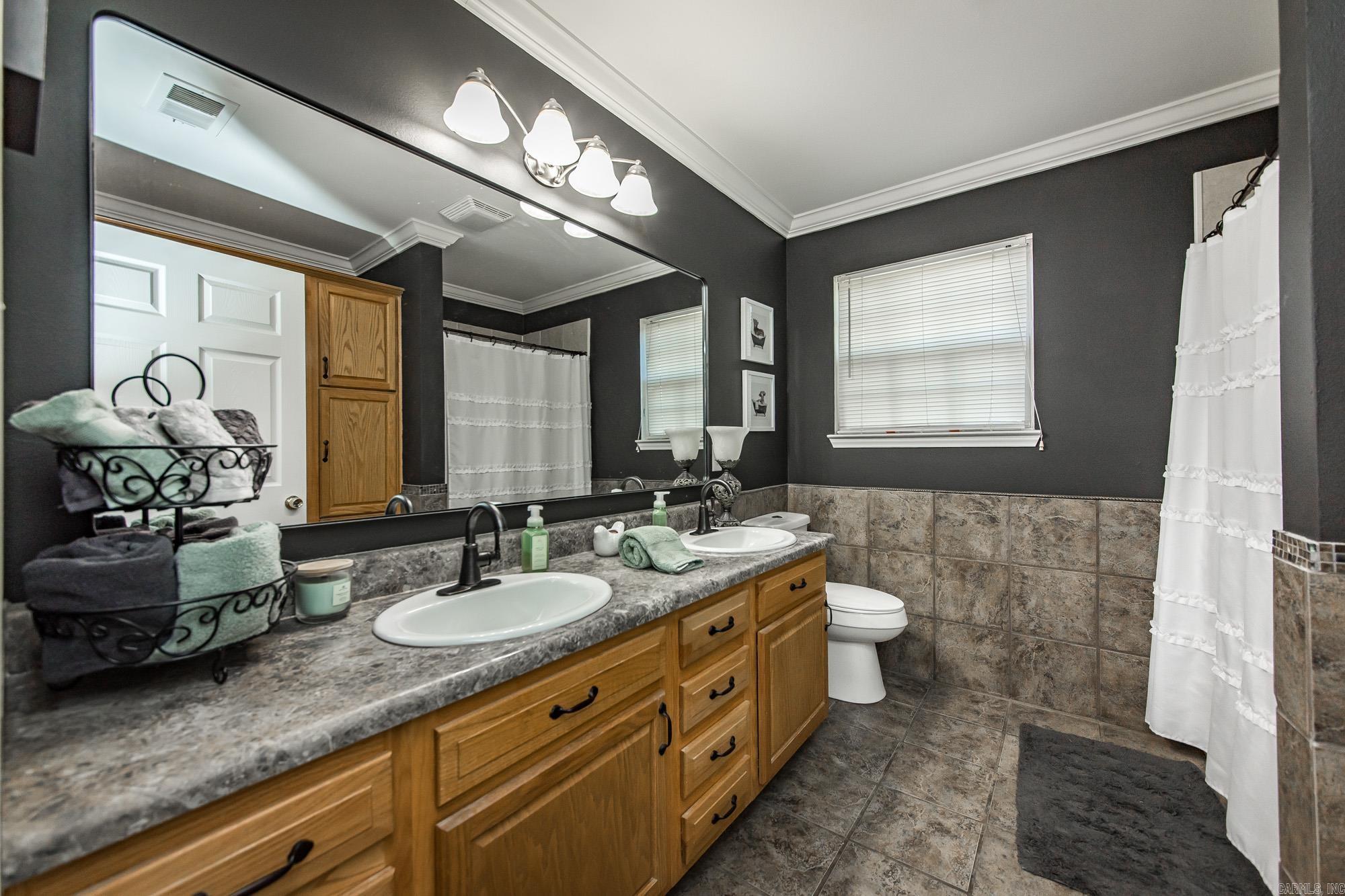 215 Williamson Boulevard