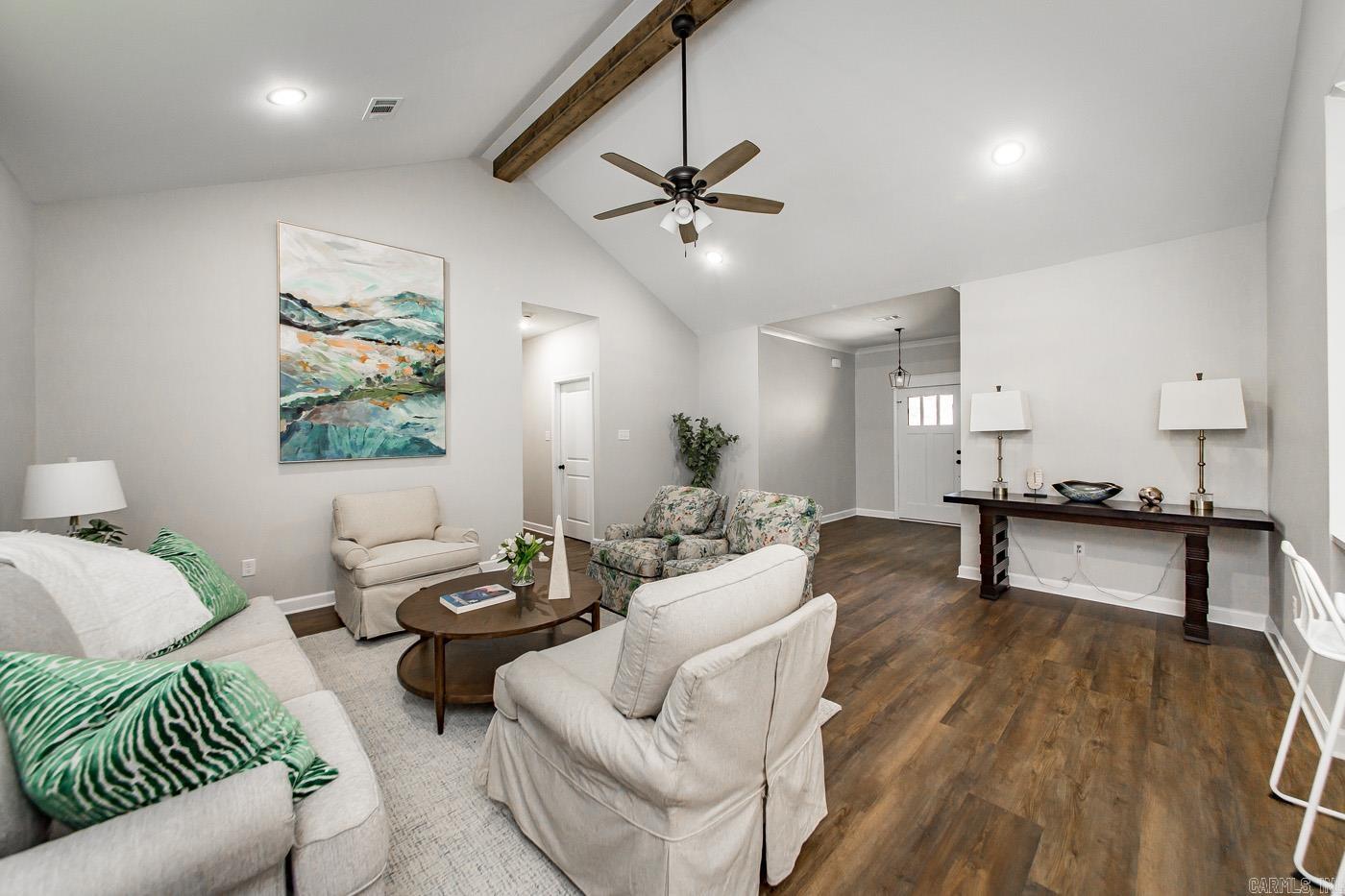 912 E Dell Vista Cove