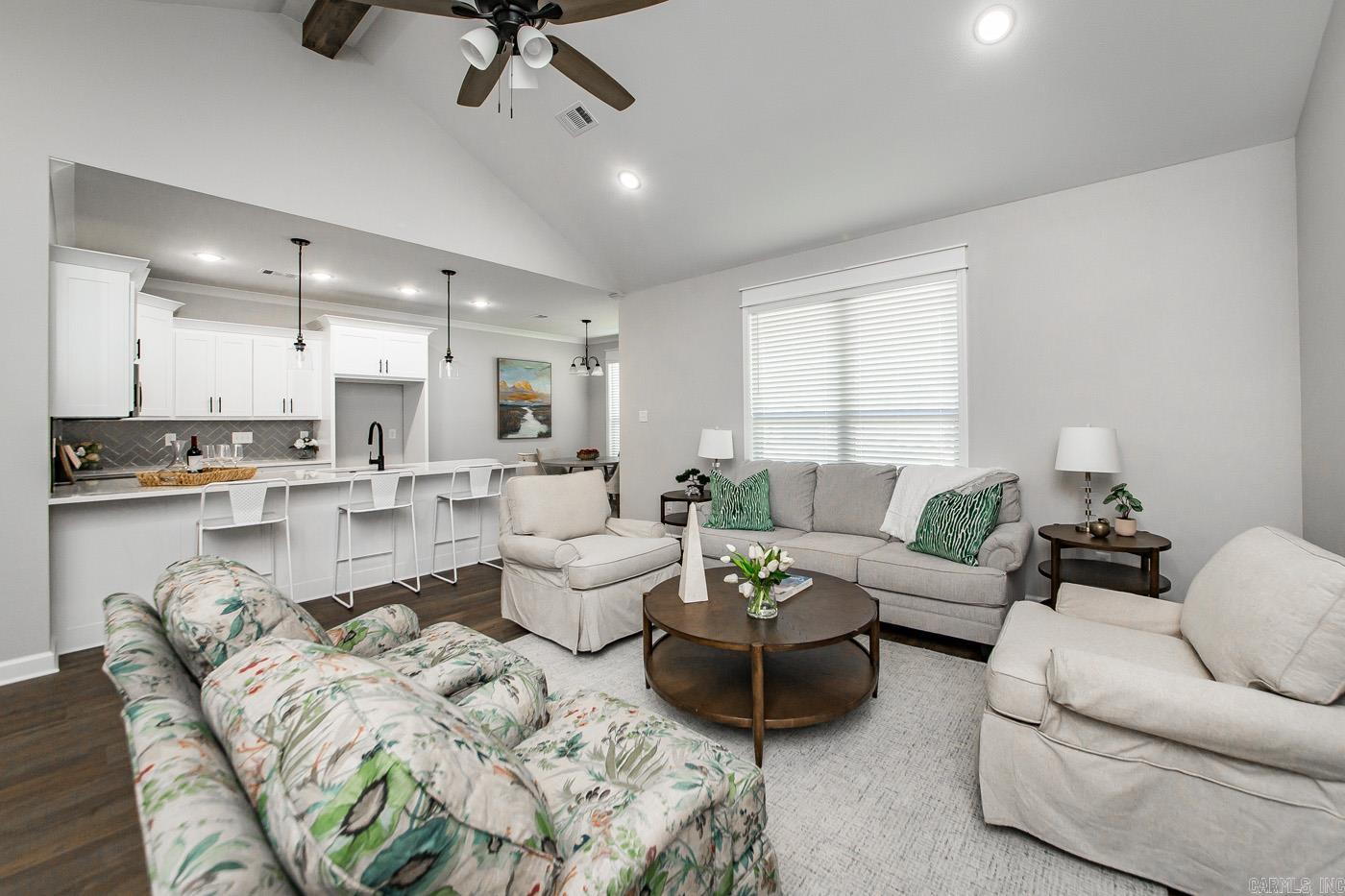 912 E Dell Vista Cove