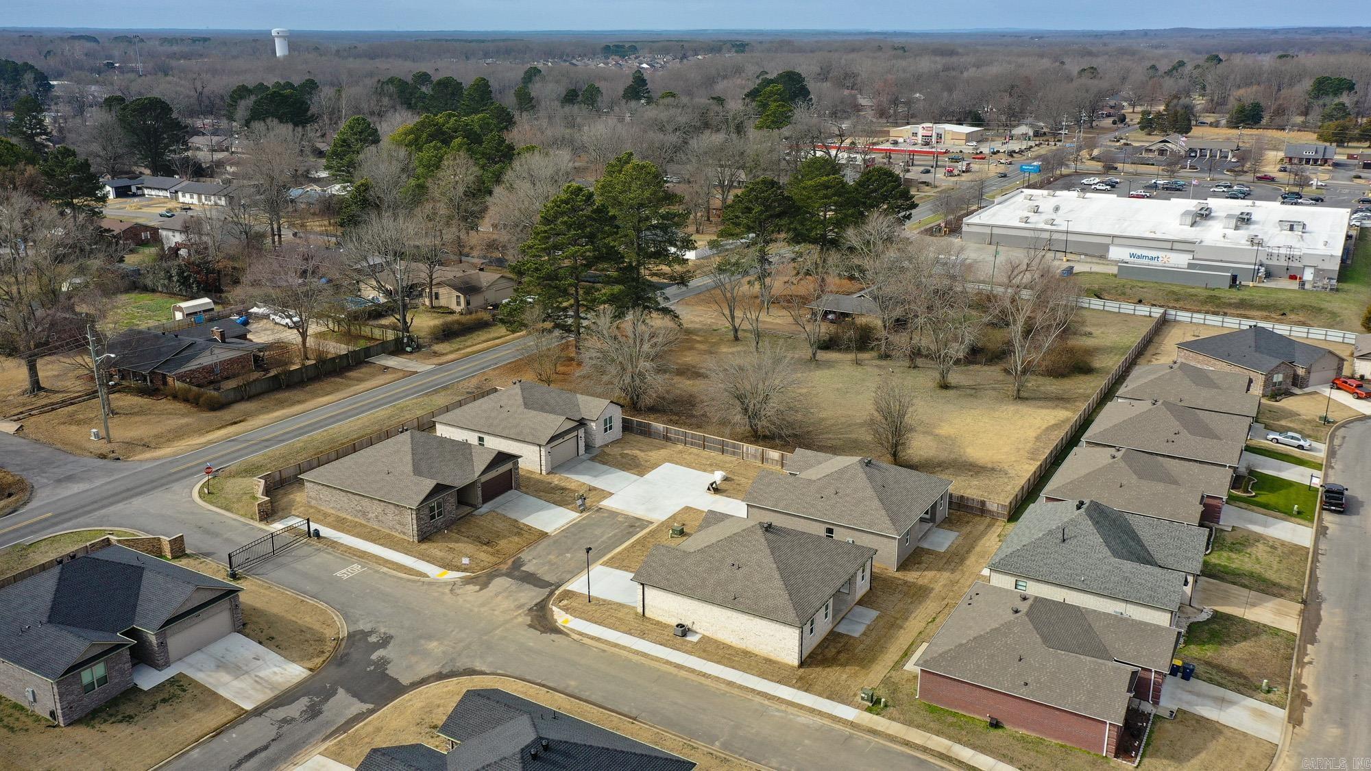 912 W Dell Vista Cove