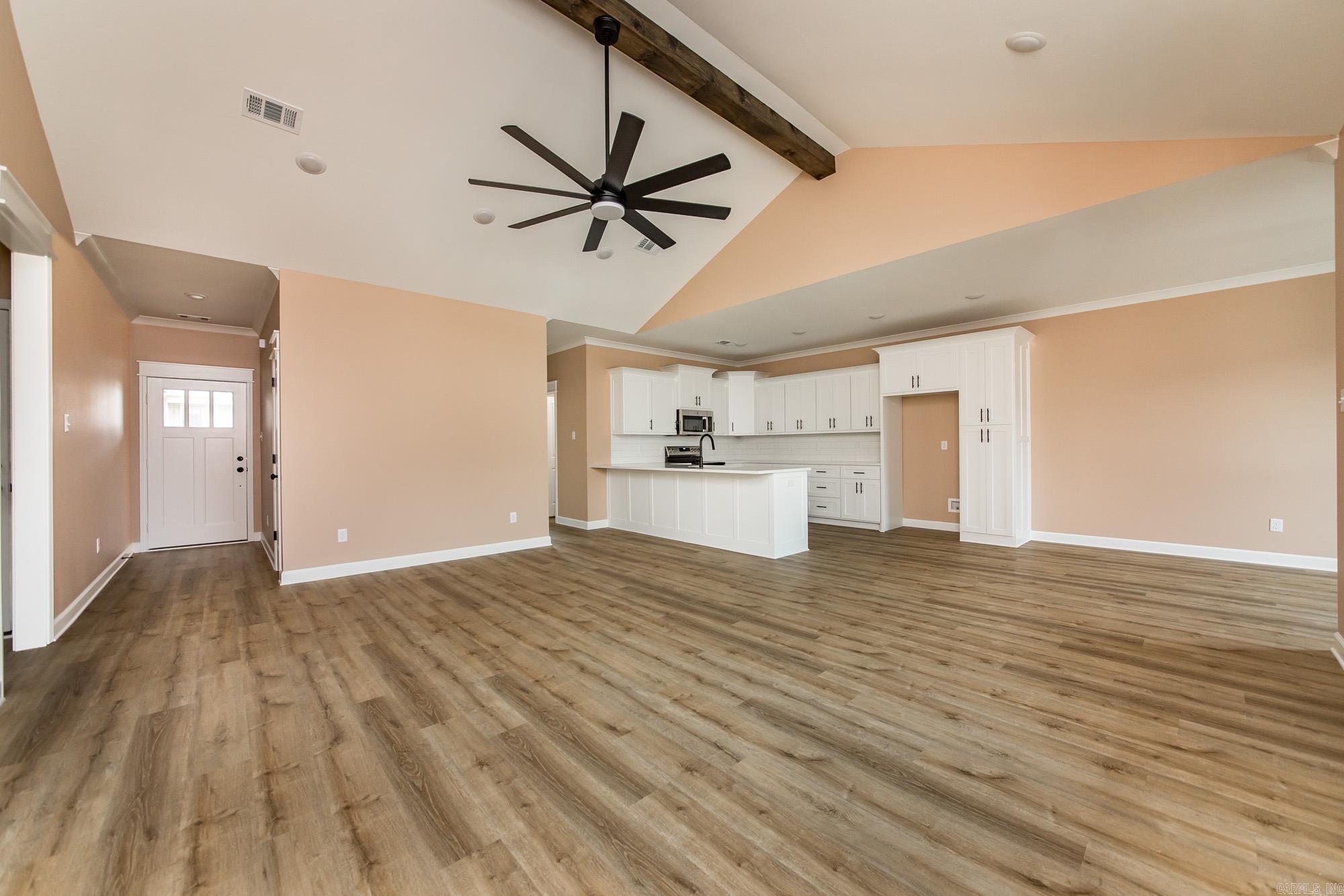 912 W Dell Vista Cove