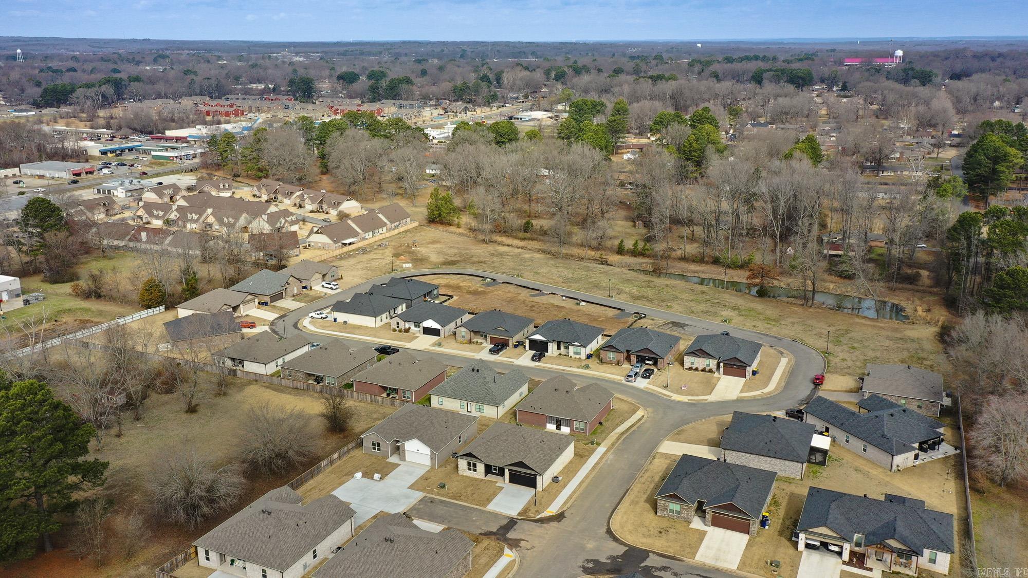 912 W Dell Vista Cove