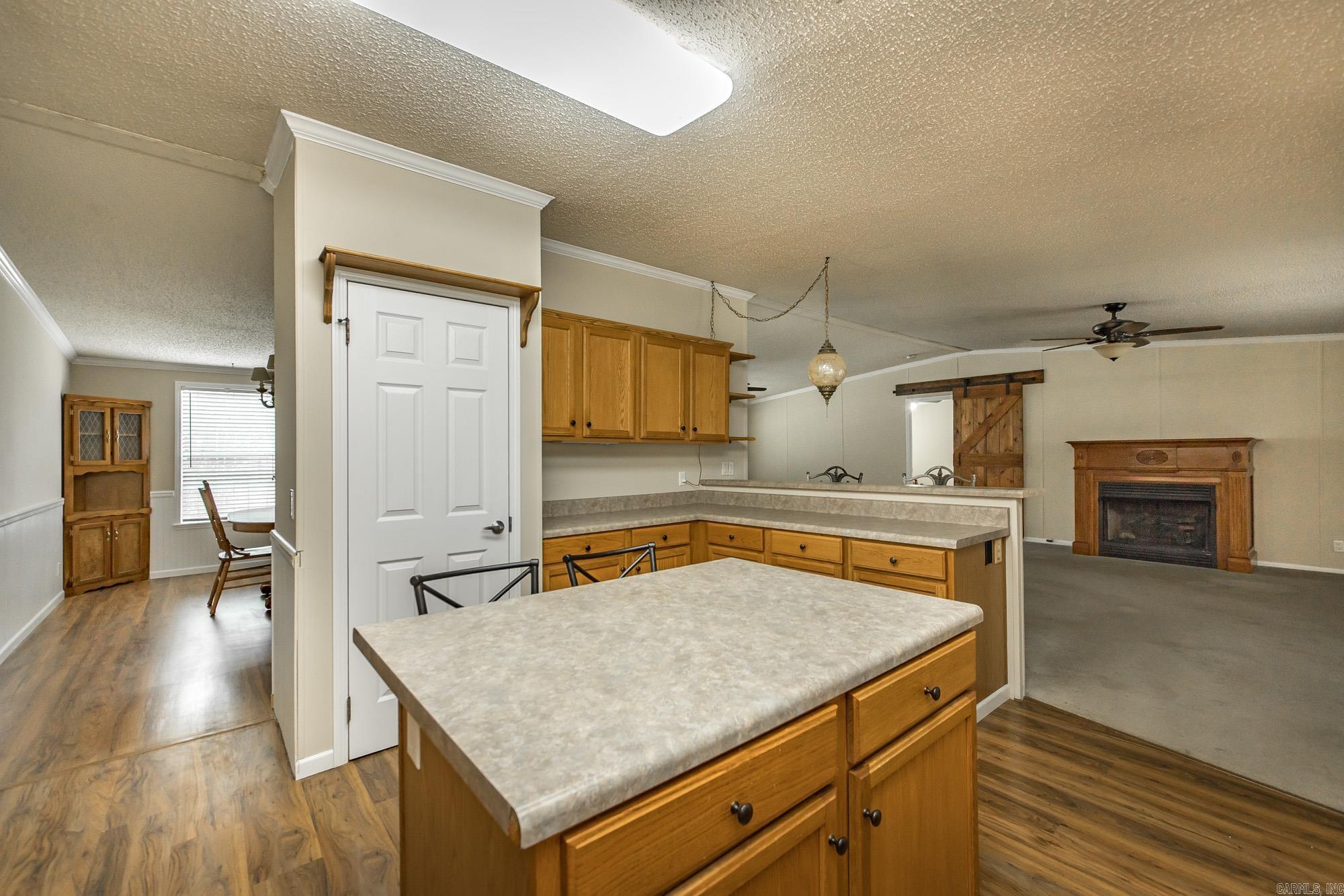 103 N Skyview Circle