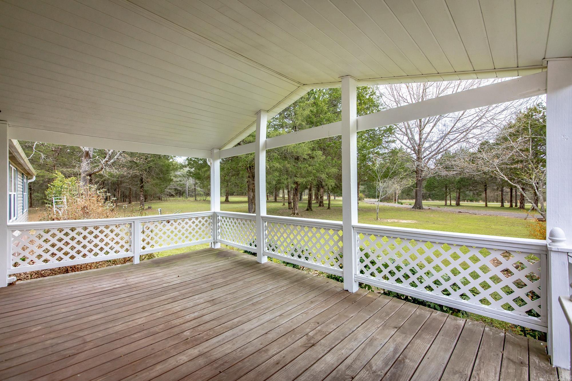 103 N Skyview Circle