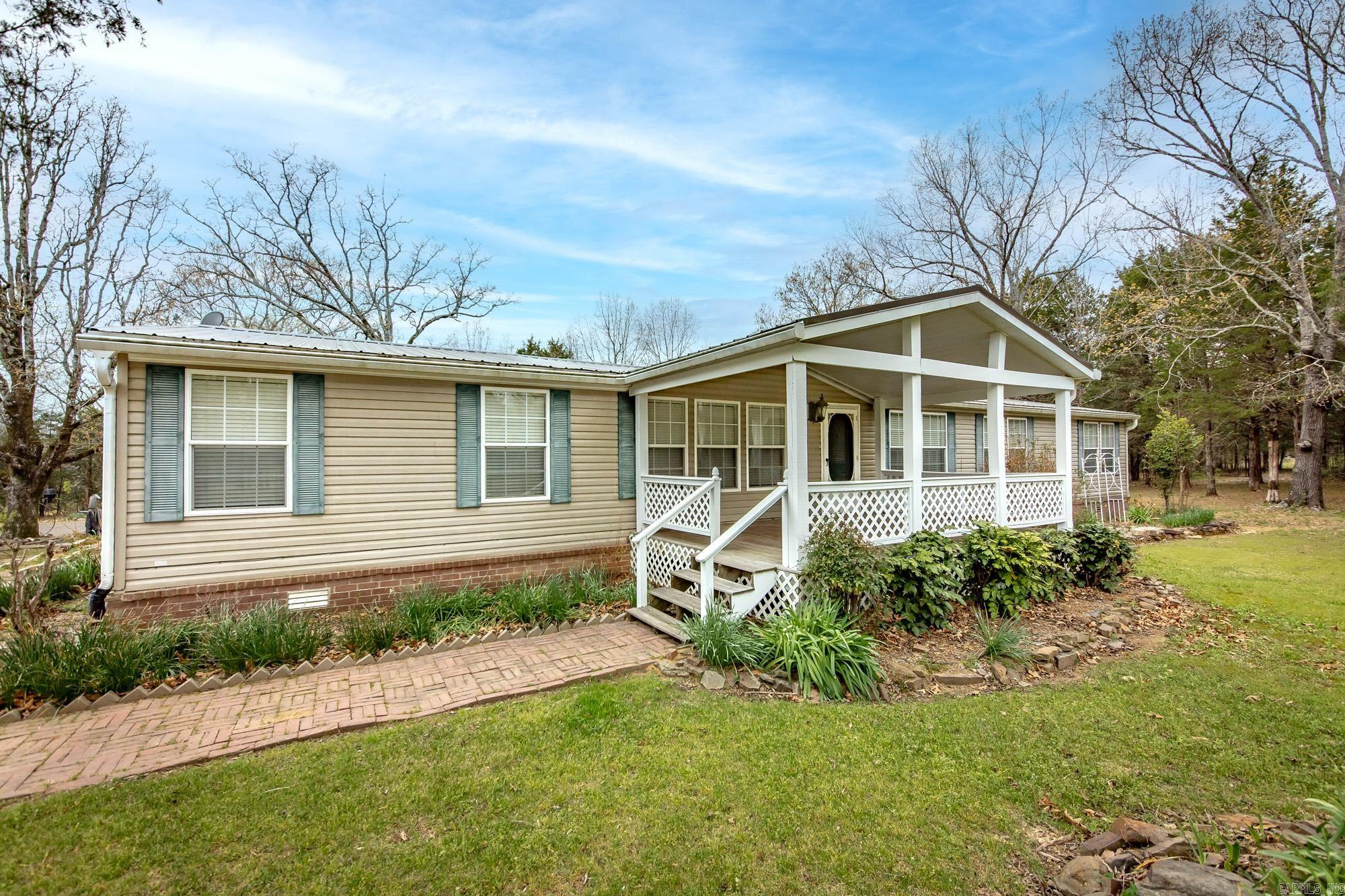 103 N Skyview Circle