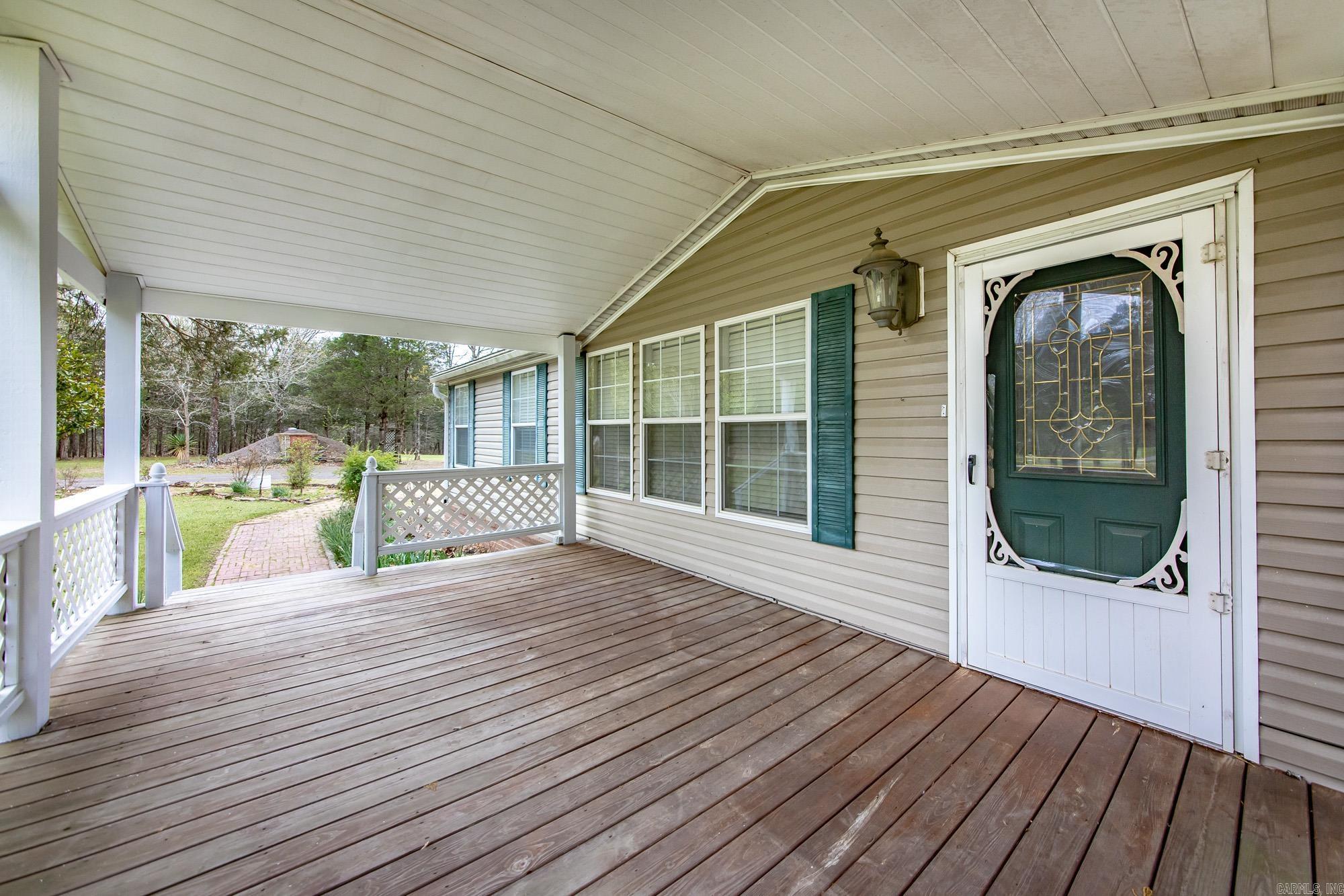 103 N Skyview Circle