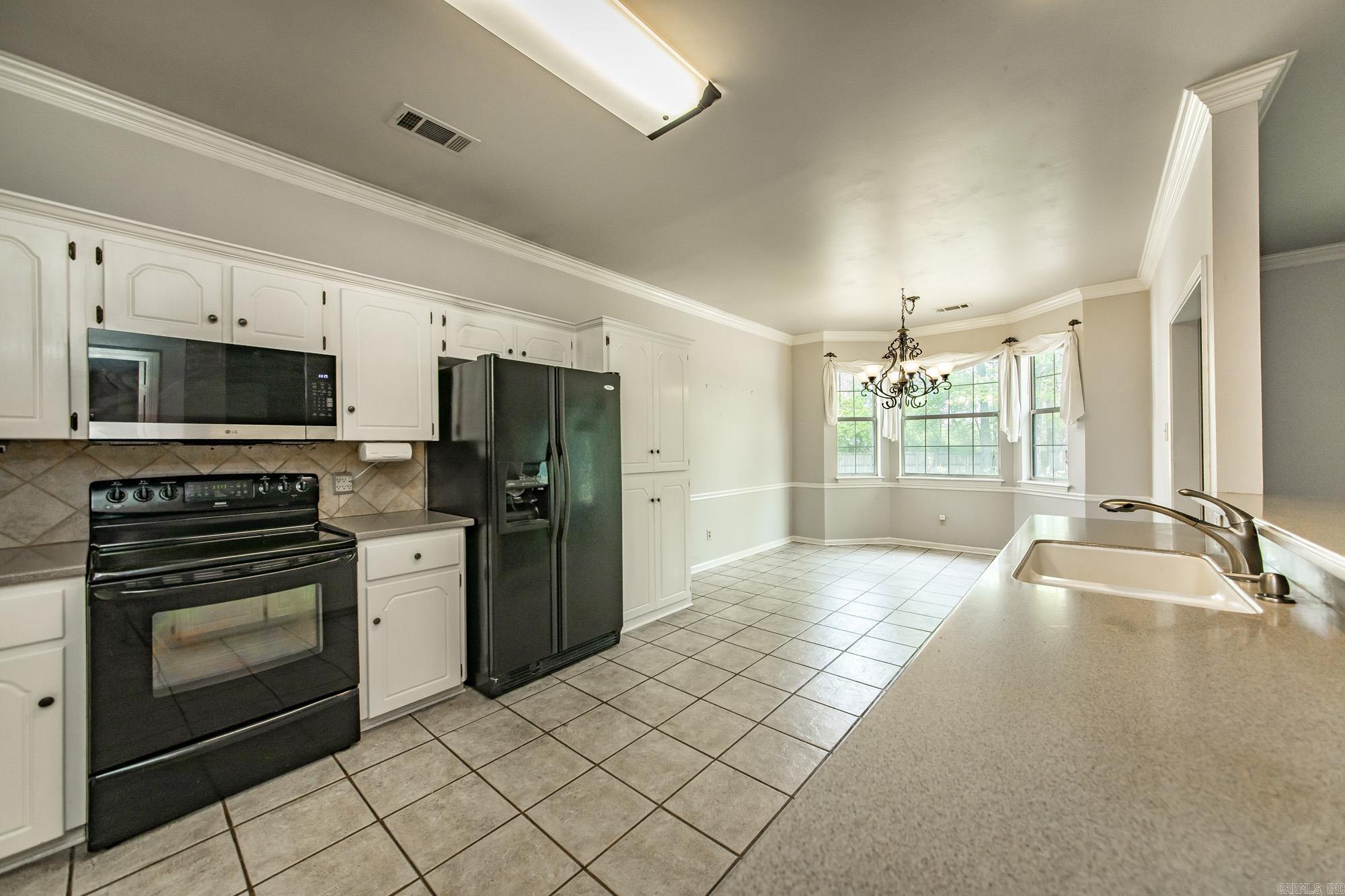 44 Glendale Drive