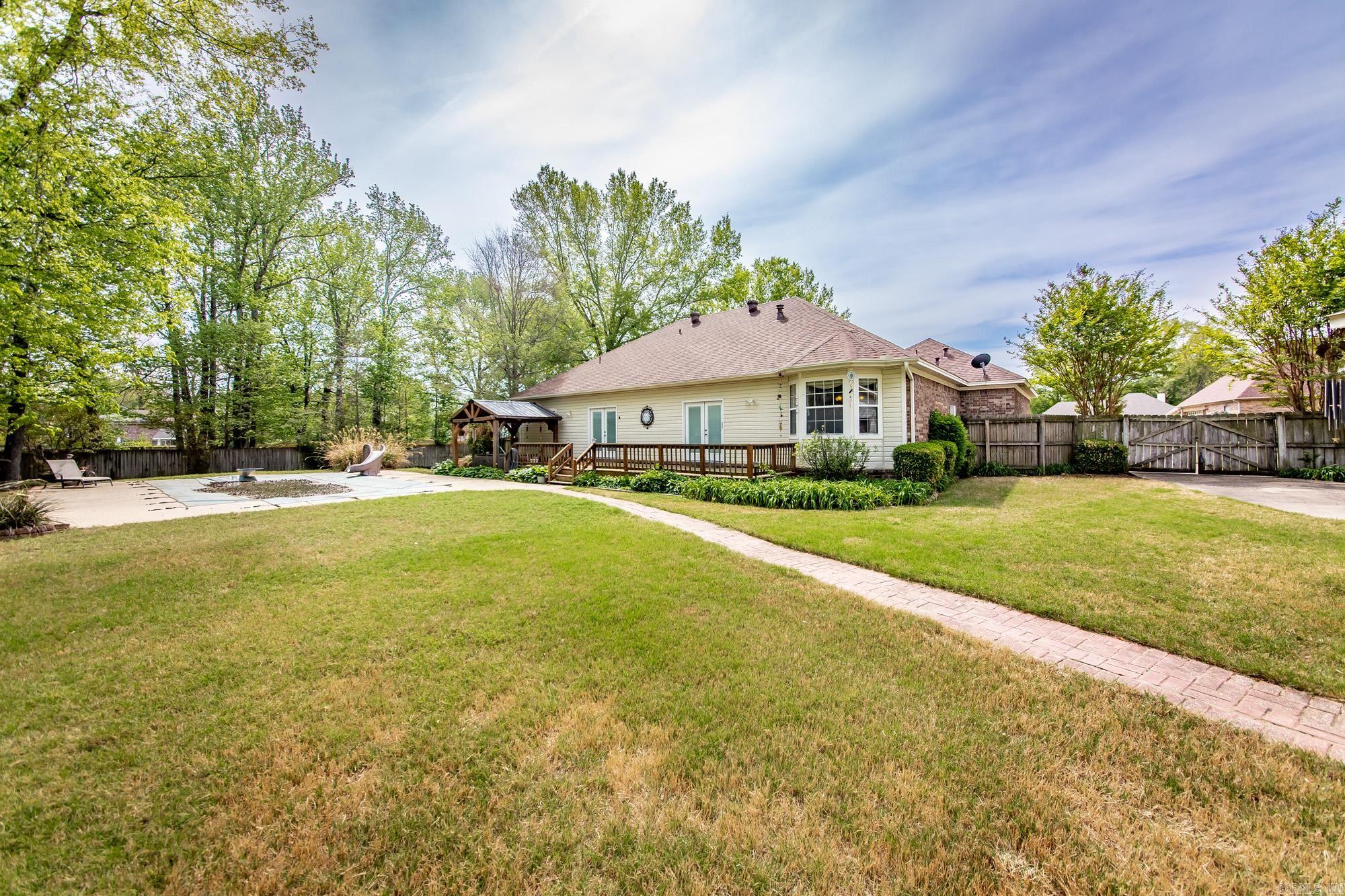 44 Glendale Drive