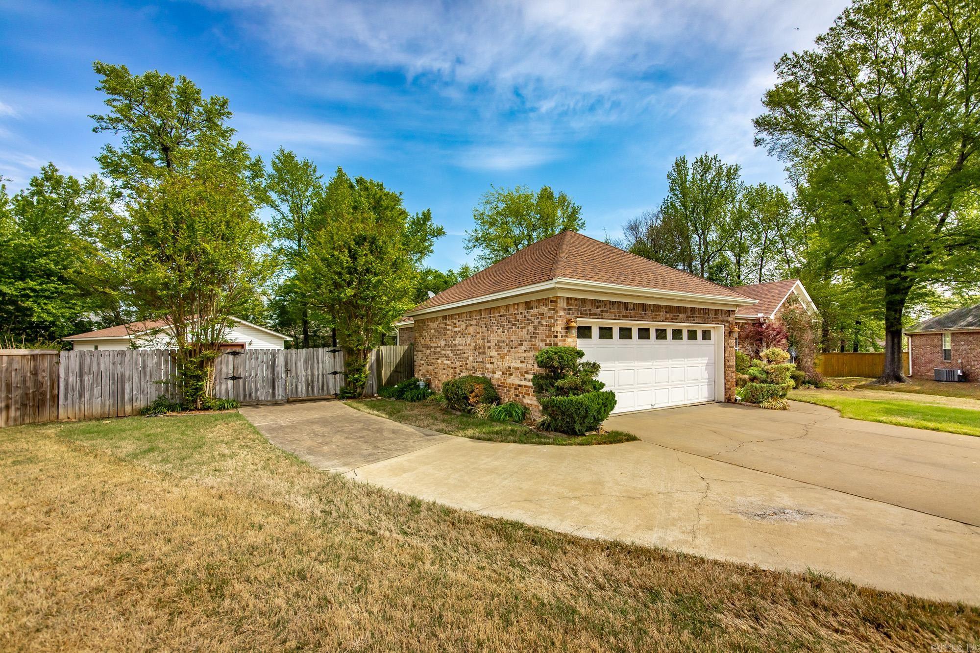 44 Glendale Drive
