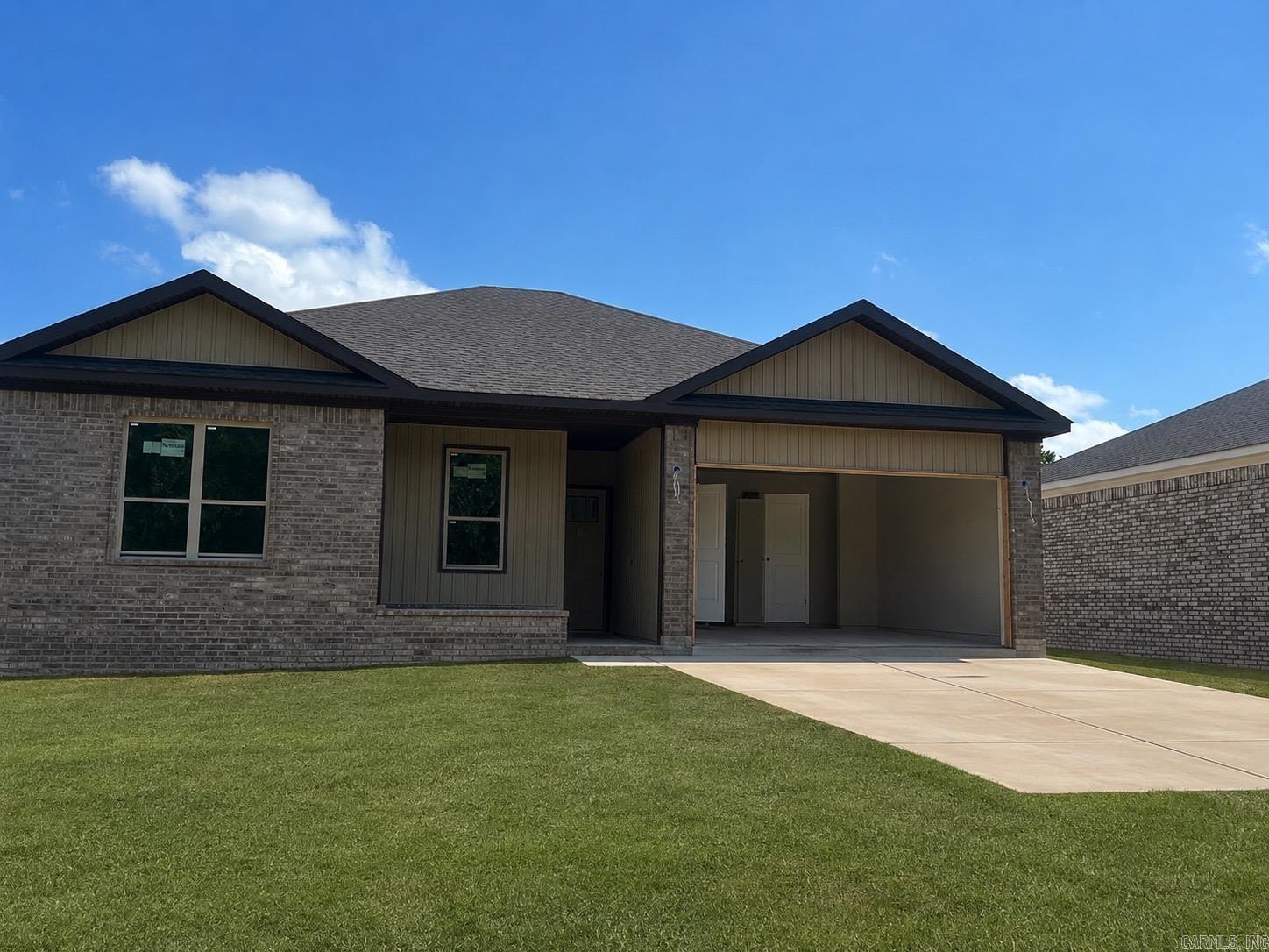 944 Villa Vista Circle