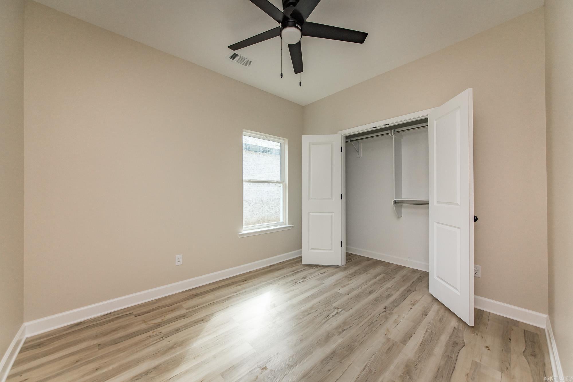 944 Villa Vista Circle