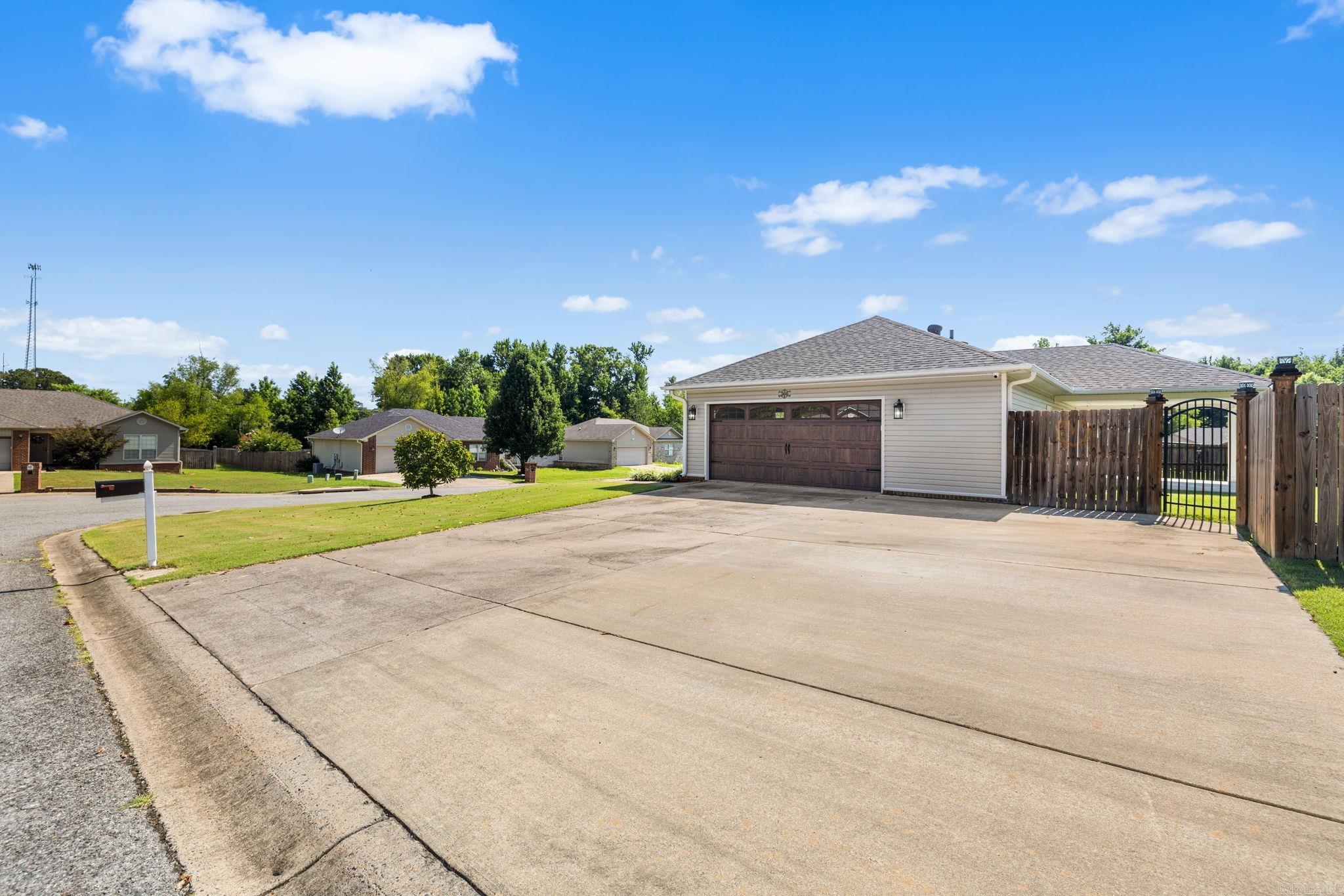 305 Weathering Lane
