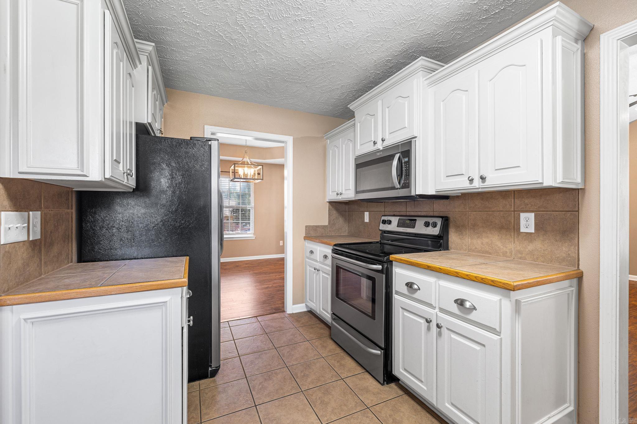 305 Weathering Lane