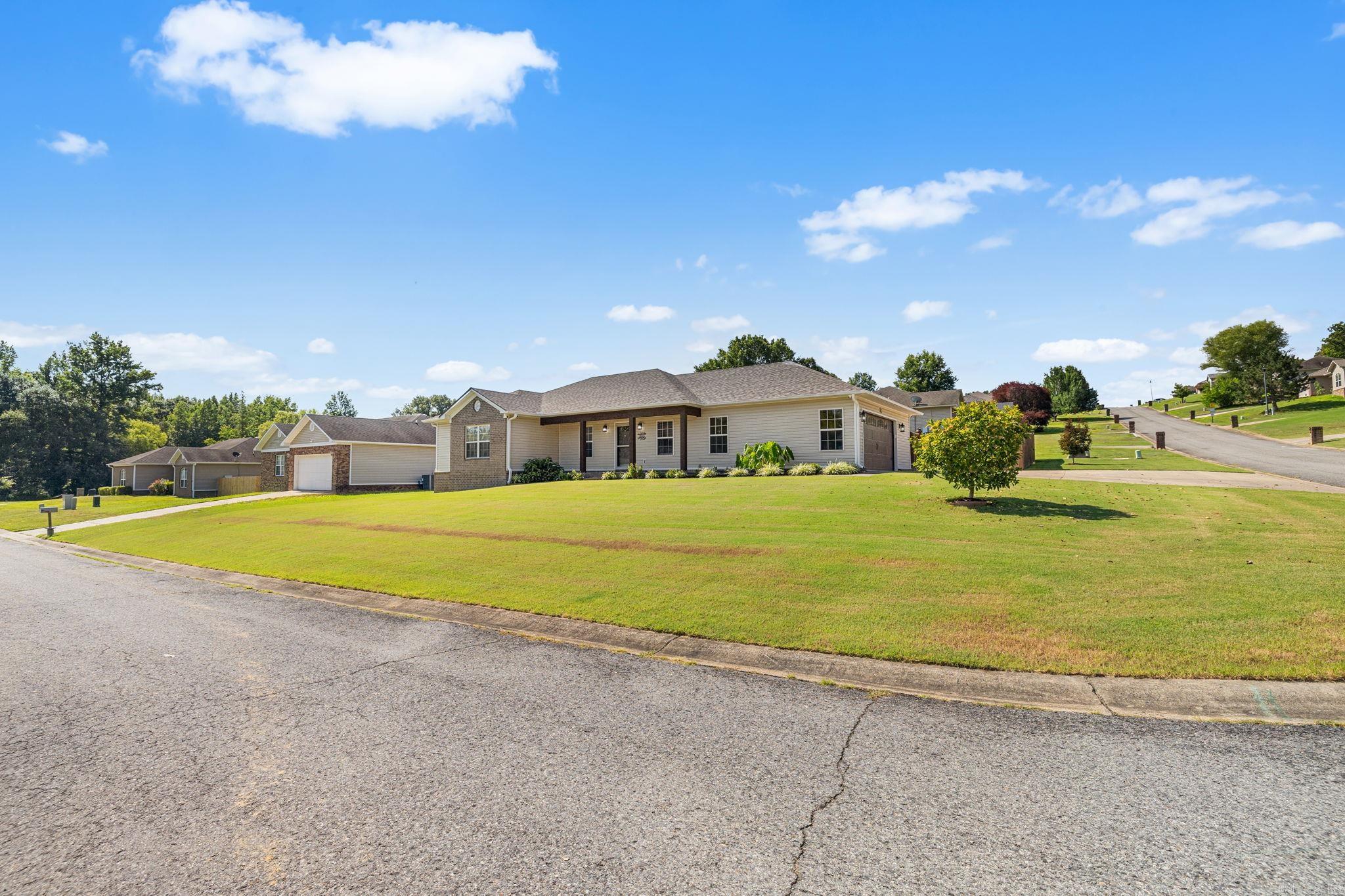 305 Weathering Lane