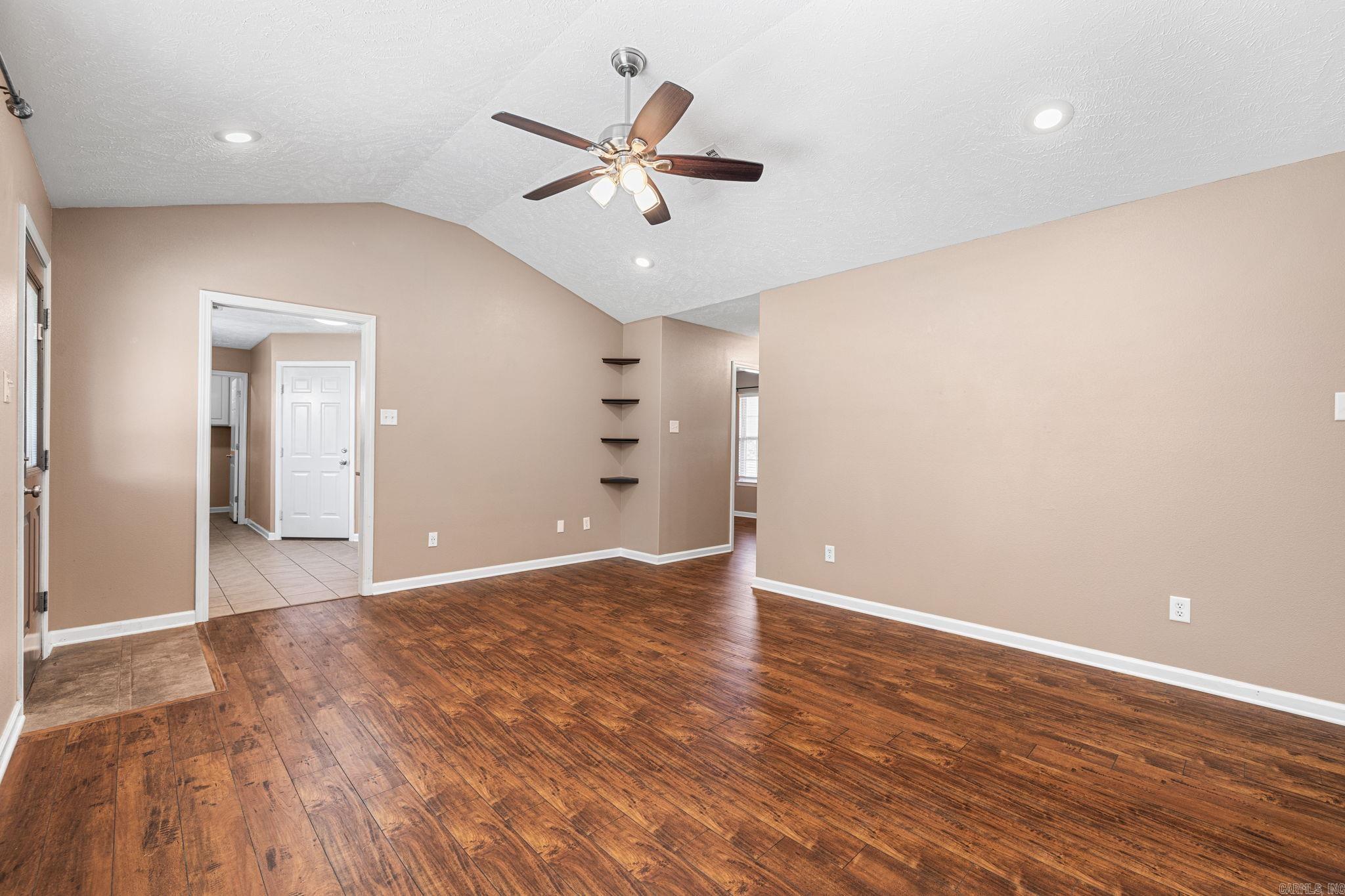 305 Weathering Lane
