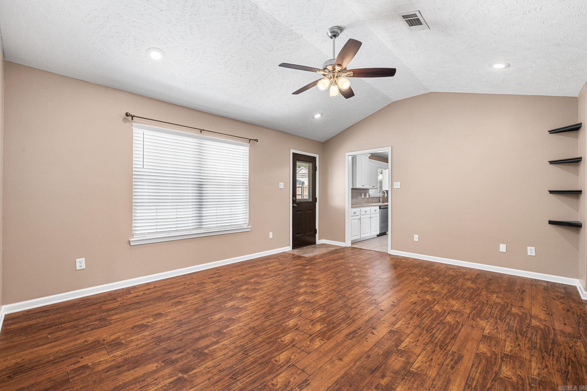 305 Weathering Lane