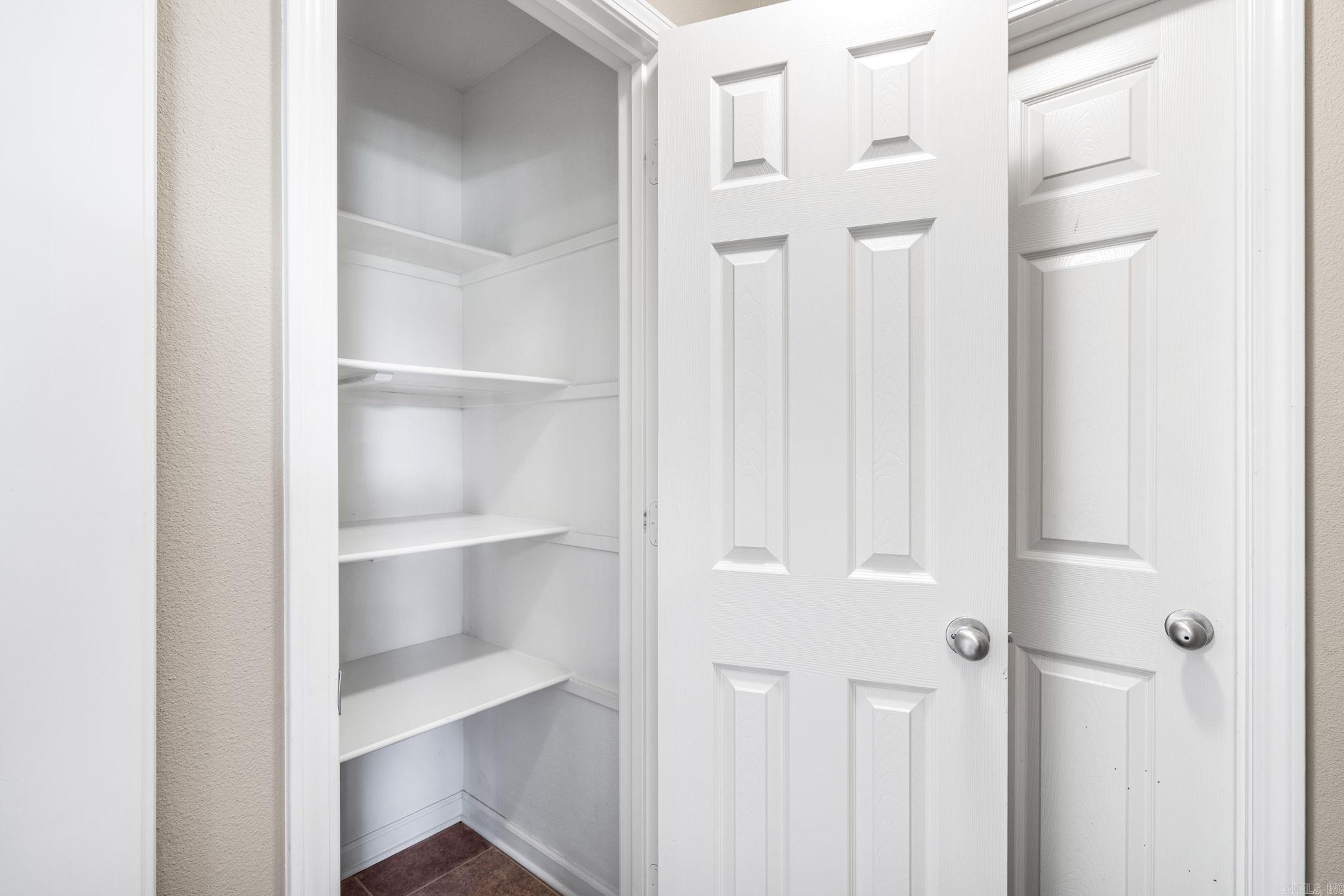 913 Mesquite Trail
