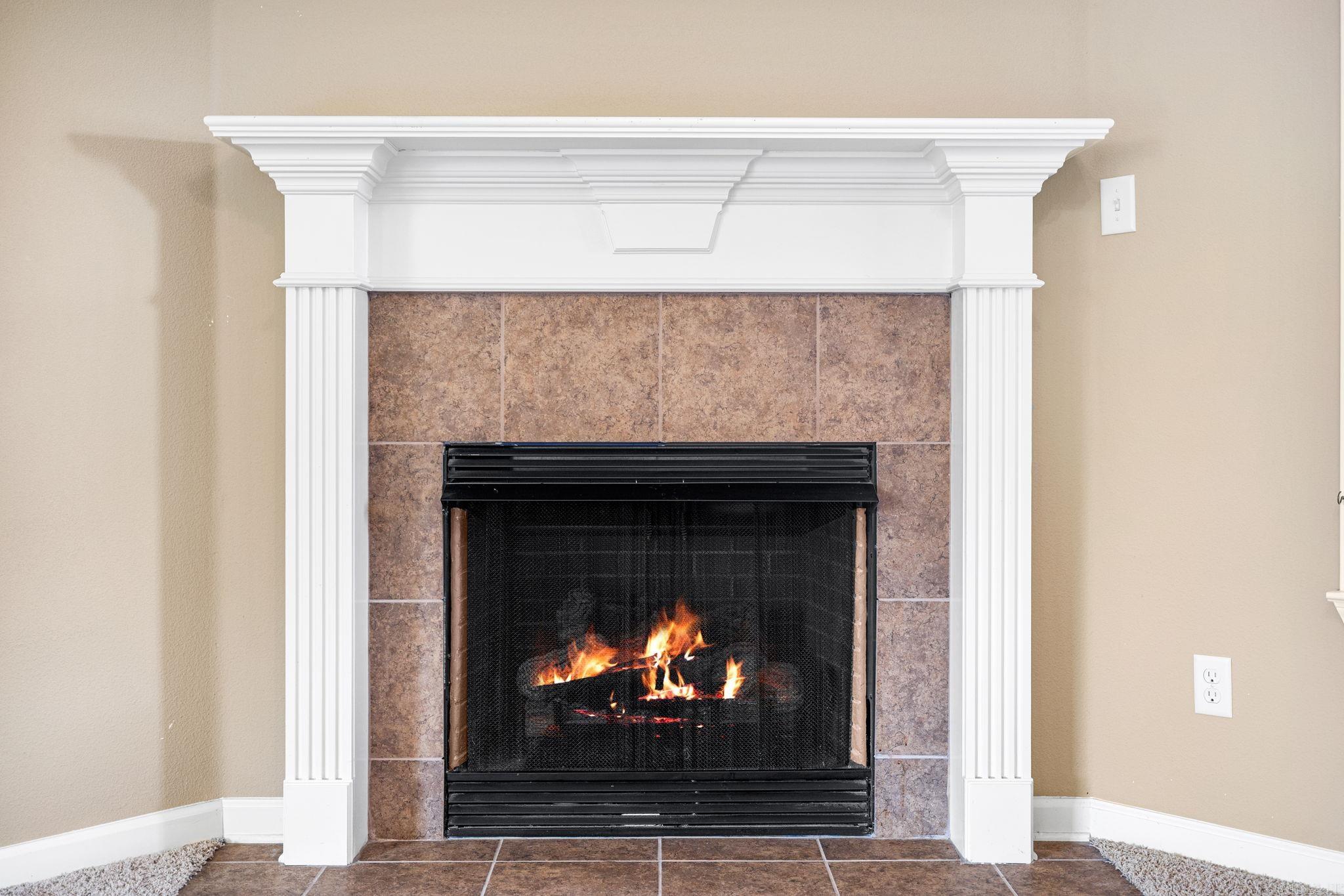 913 Mesquite Trail