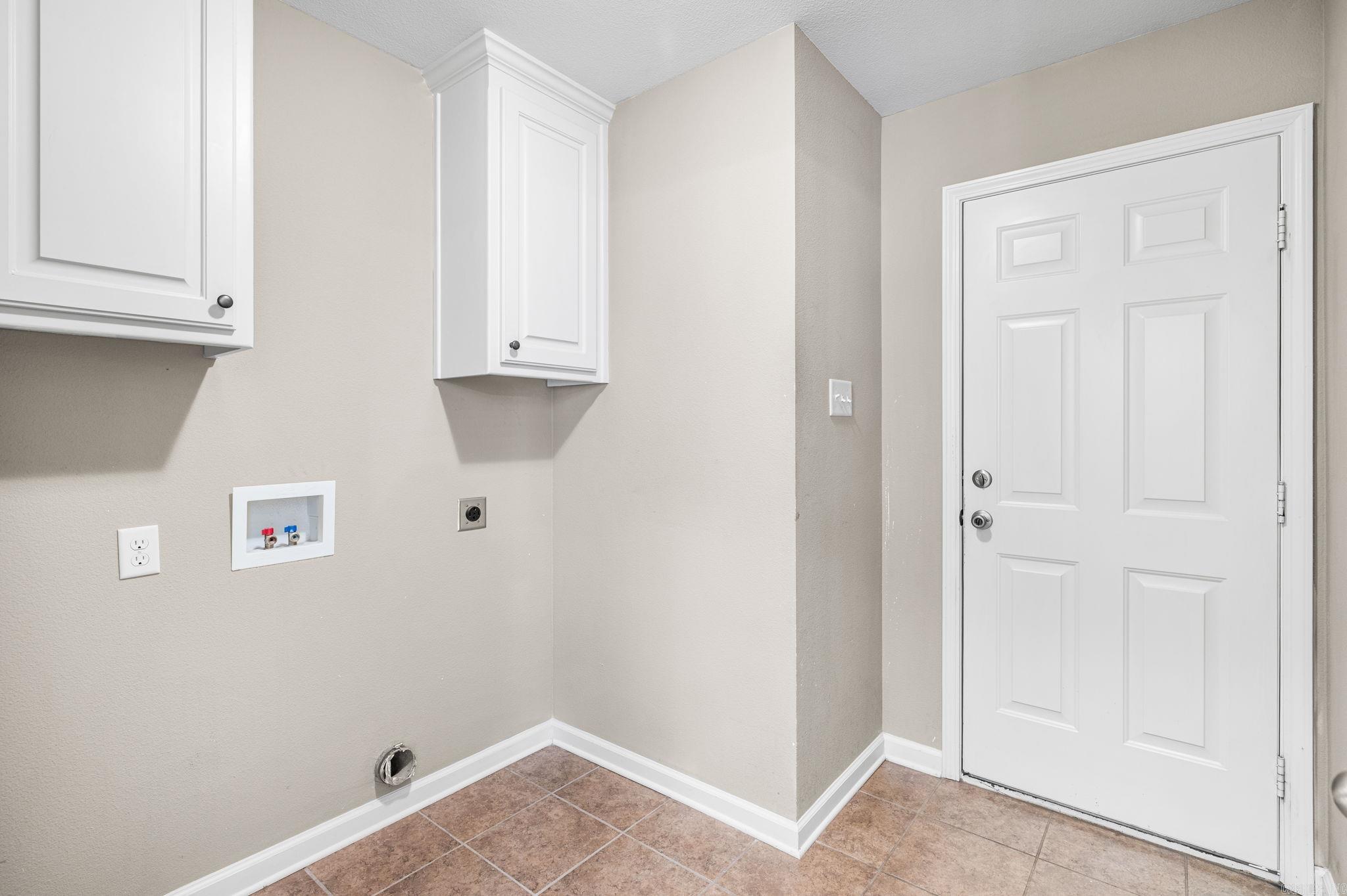 913 Mesquite Trail