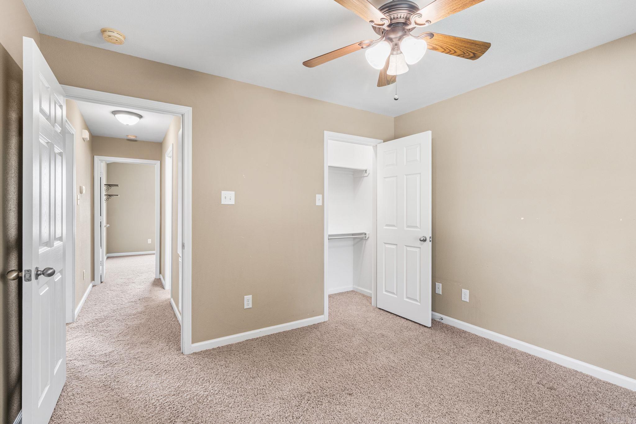 913 Mesquite Trail