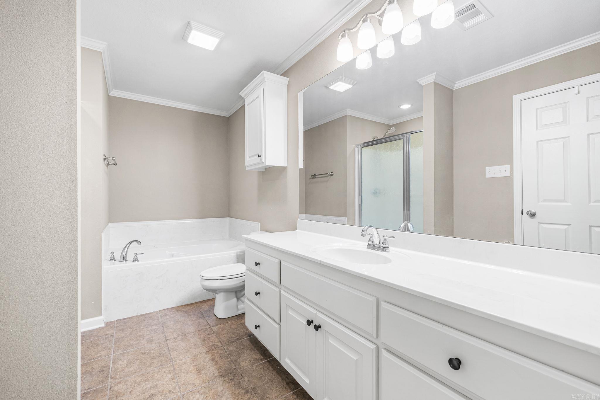 913 Mesquite Trail