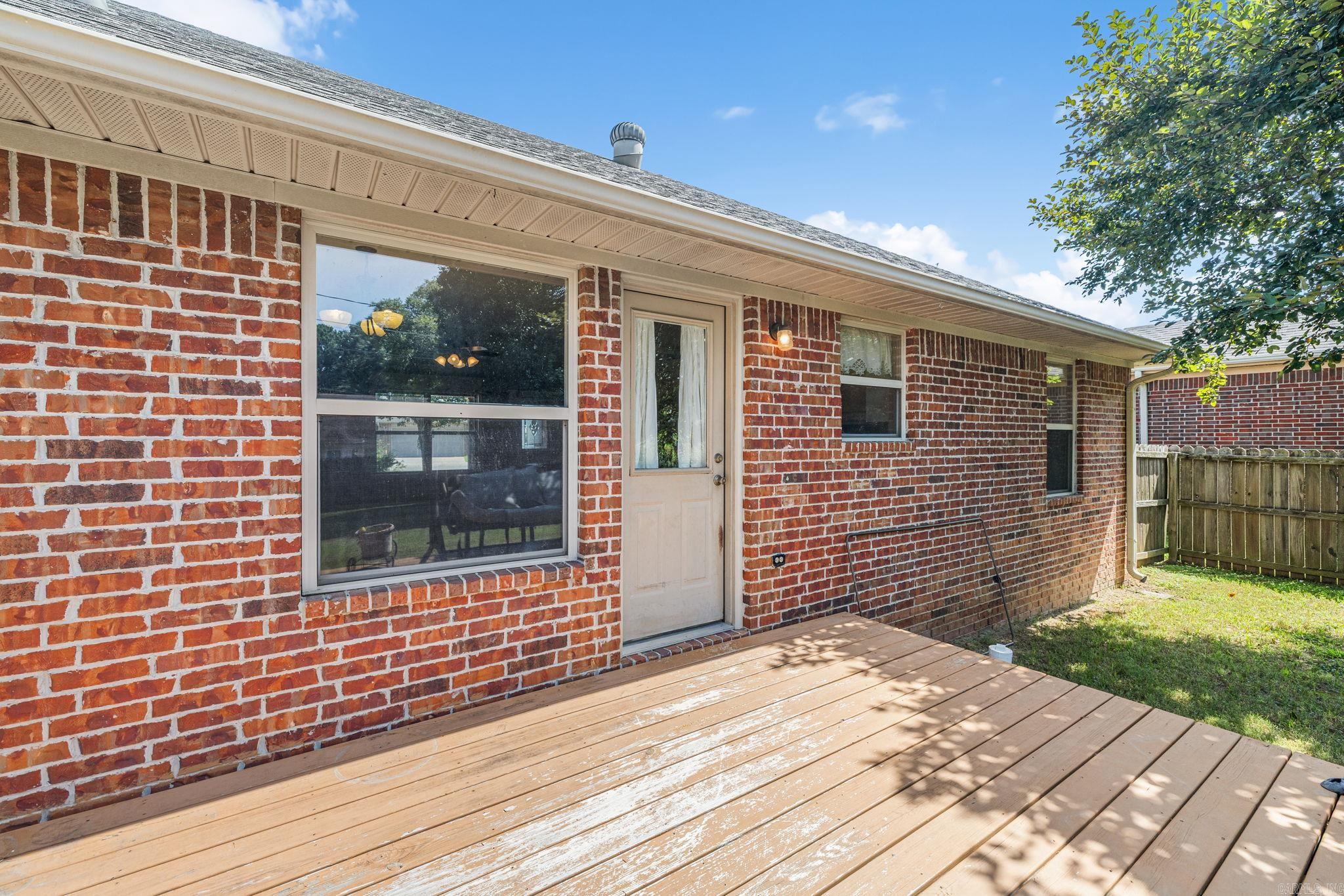 913 Mesquite Trail