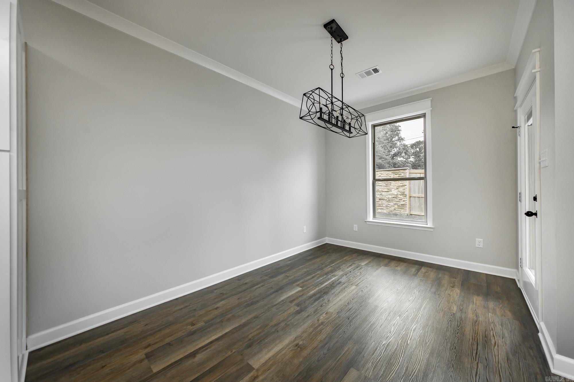 942 Villa Vista Circle