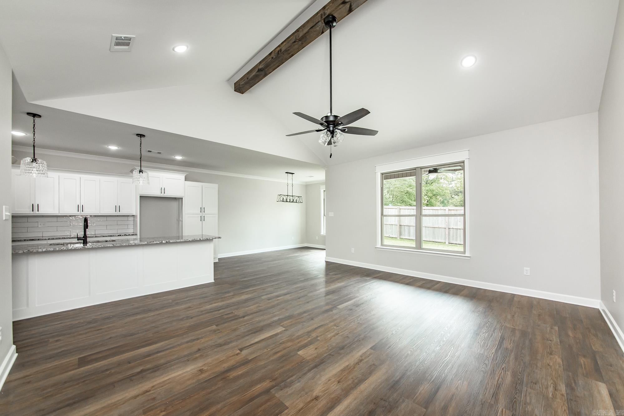 942 Villa Vista Circle