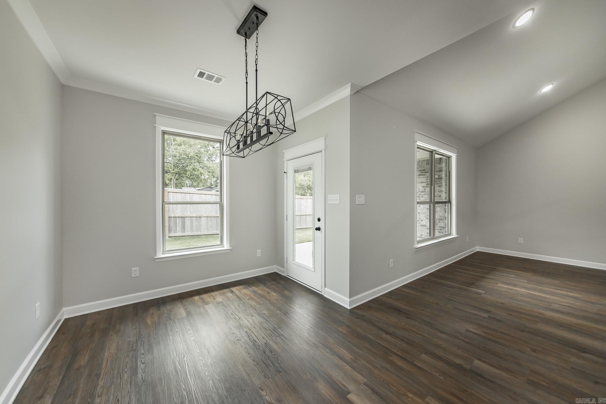 942 Villa Vista Circle