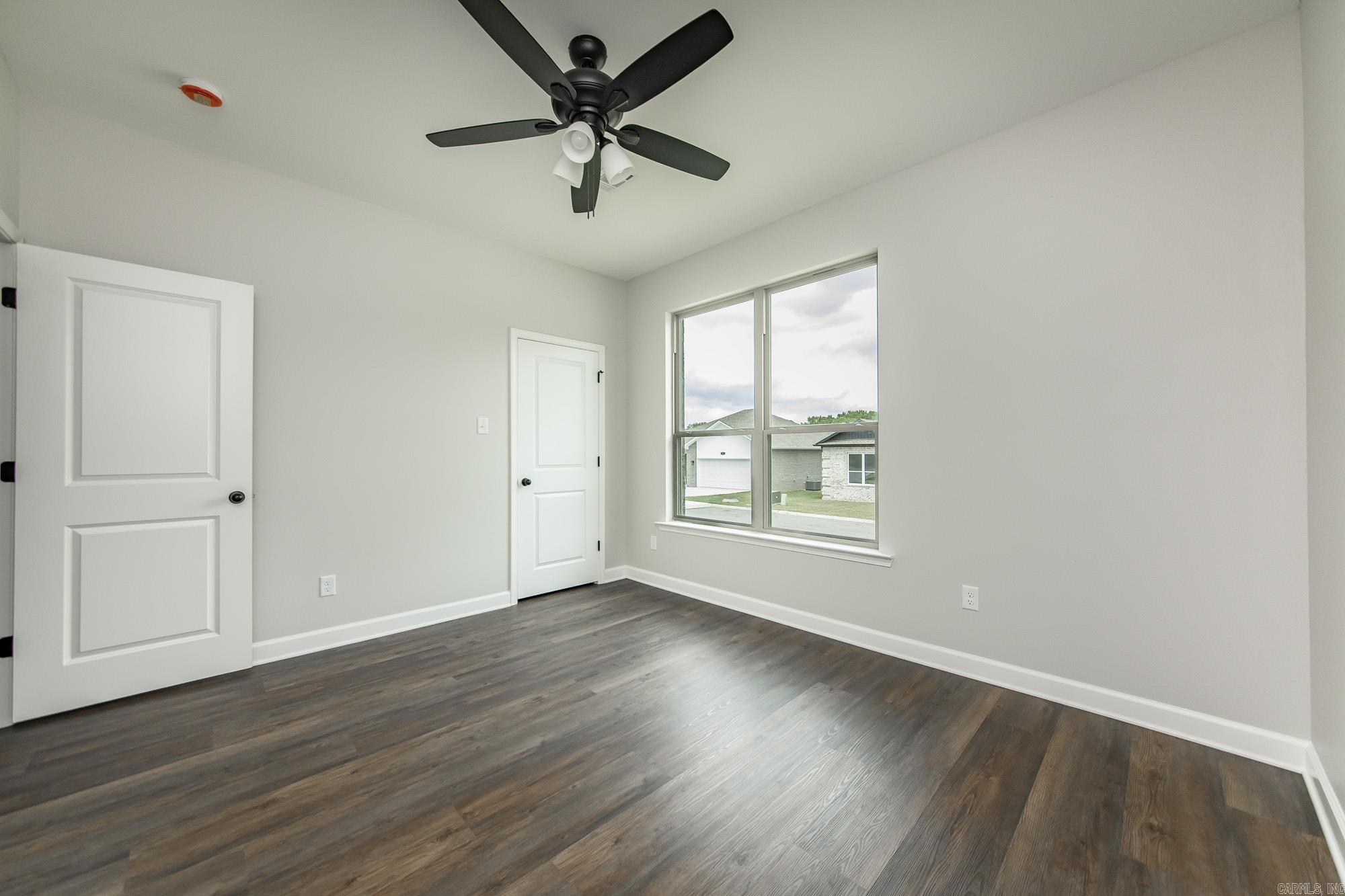 942 Villa Vista Circle