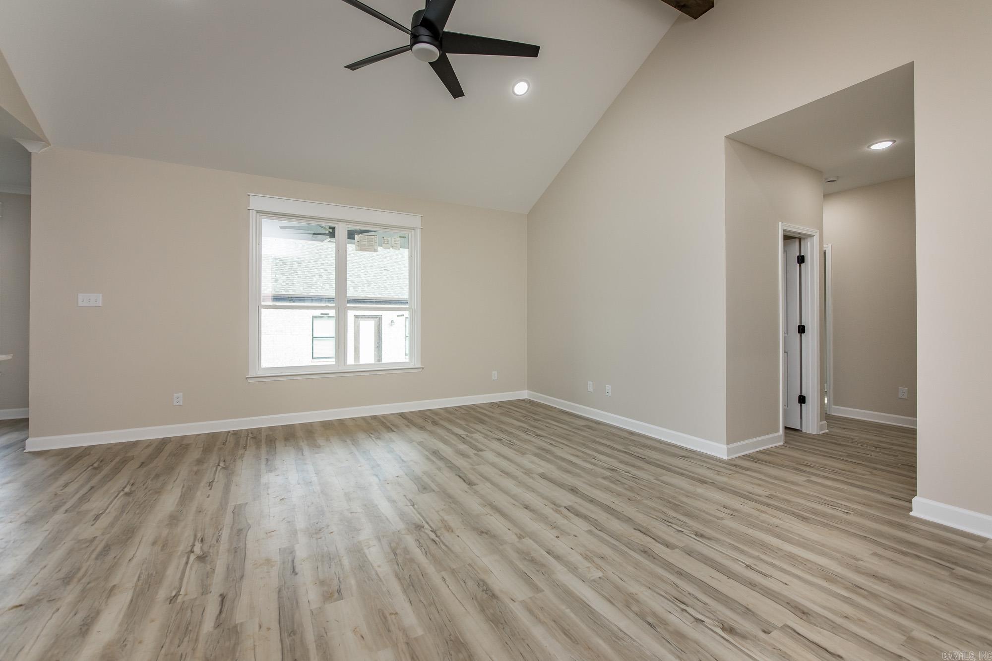 944 Villa Vista Circle