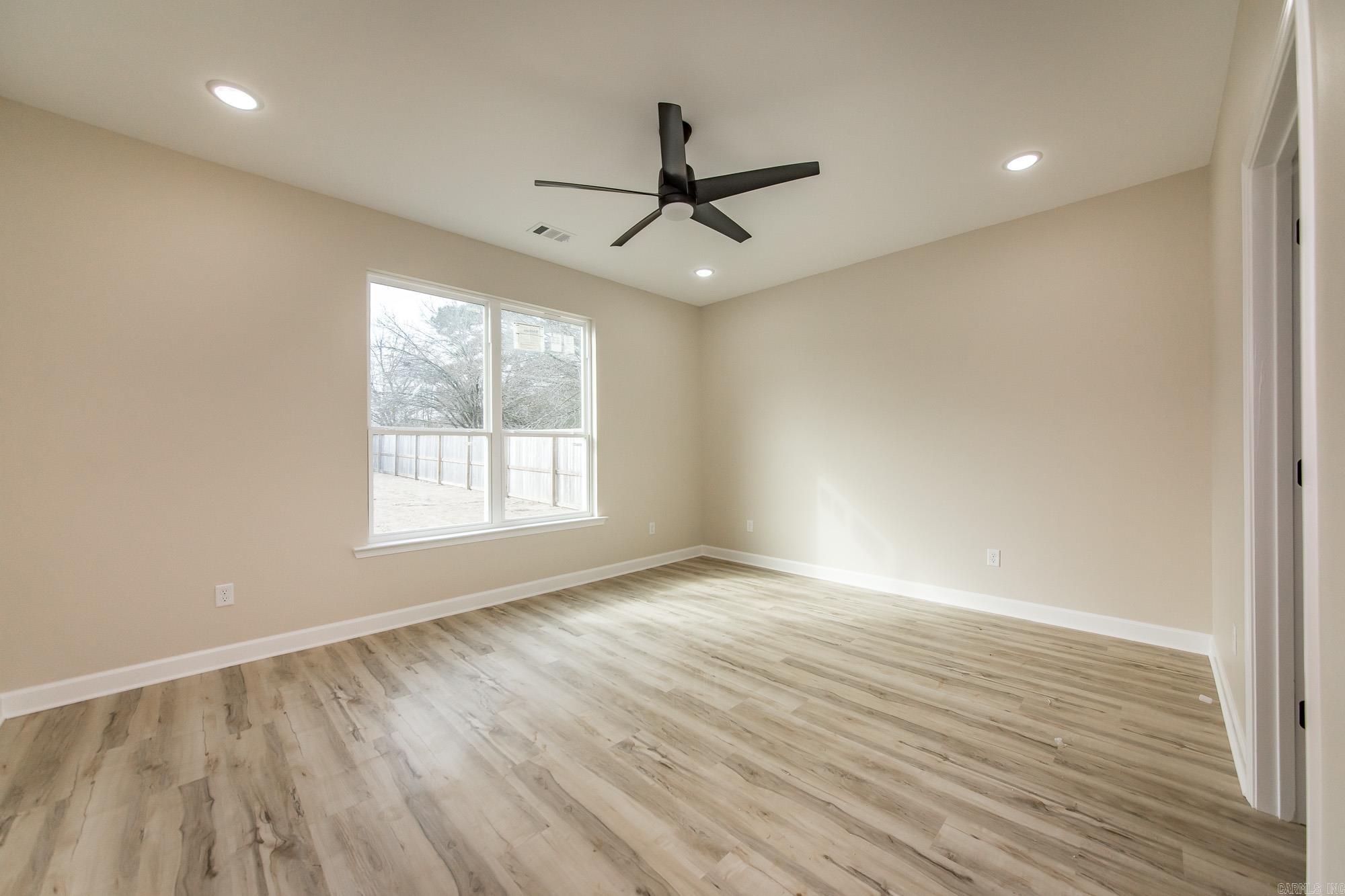 944 Villa Vista Circle