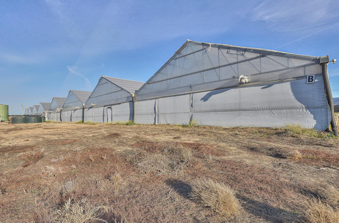 2242 Alisal Road