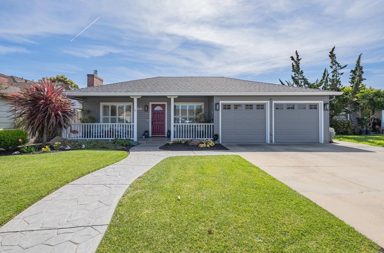 332 Sequoia ST