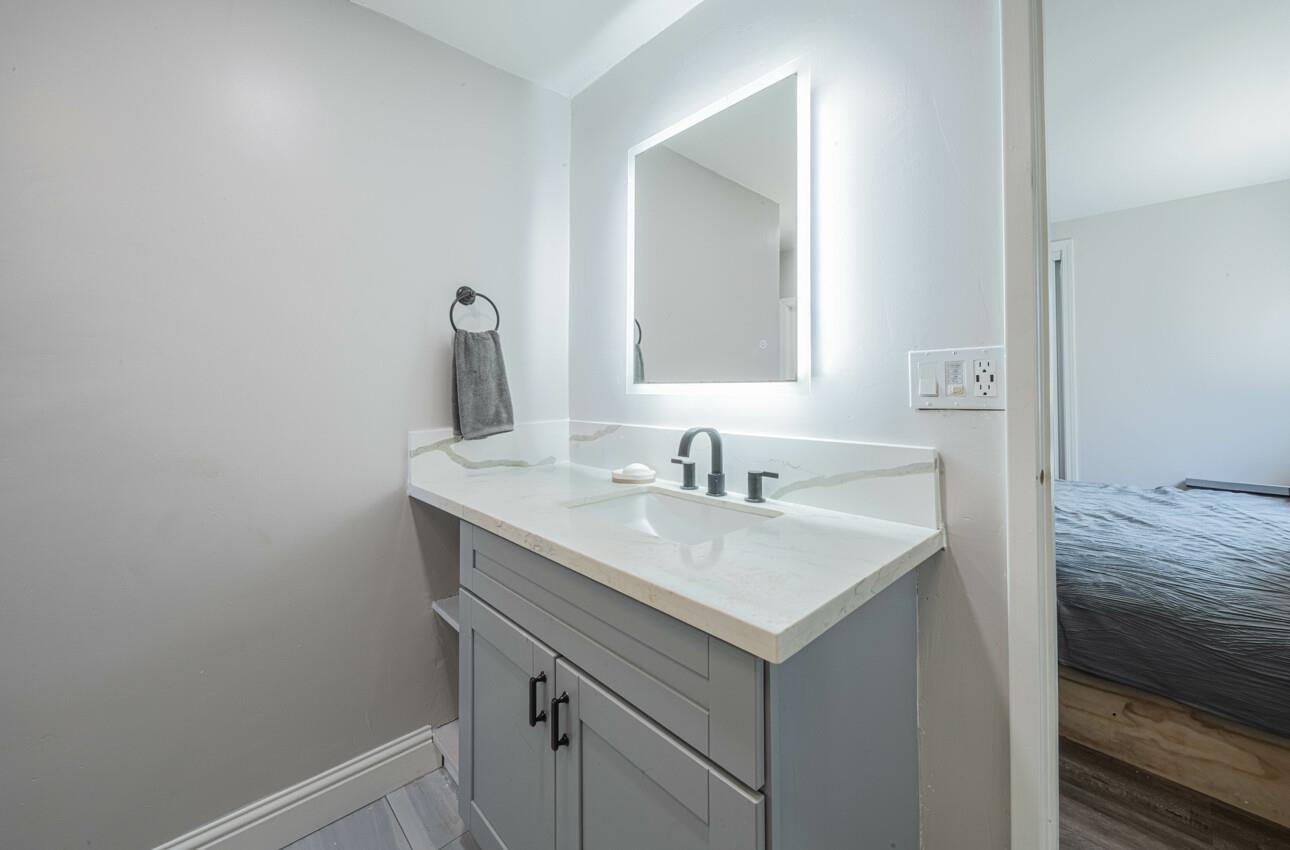 255 E Bolivar Street Unit: 41