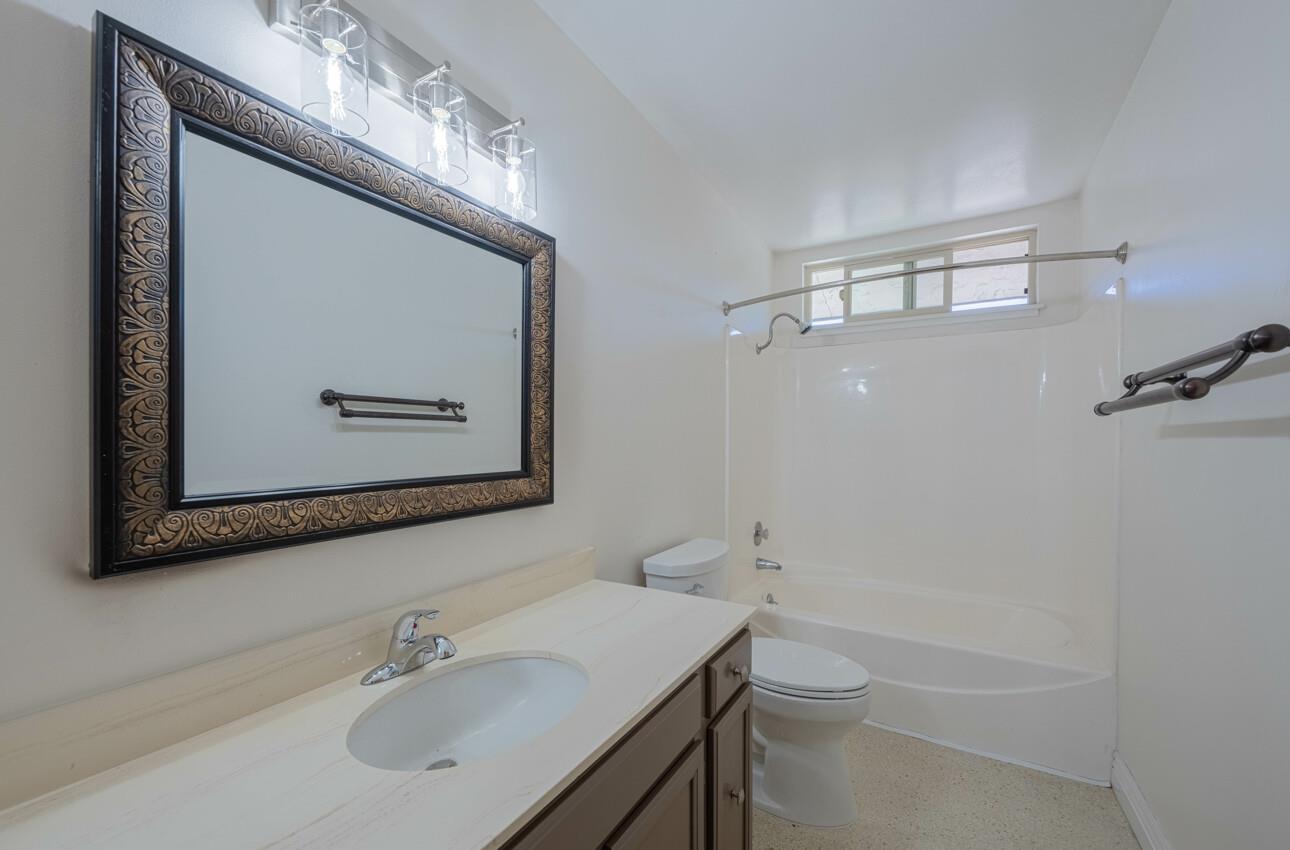 522 & 524 San Blanco Court