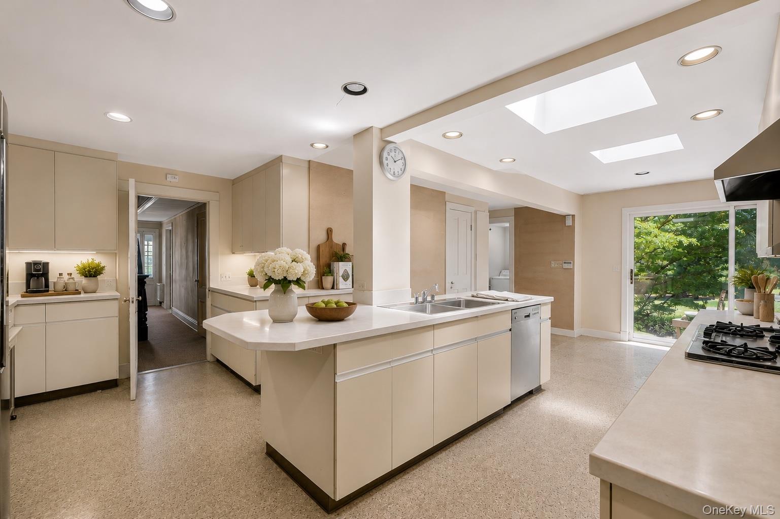 433 Arcady Road