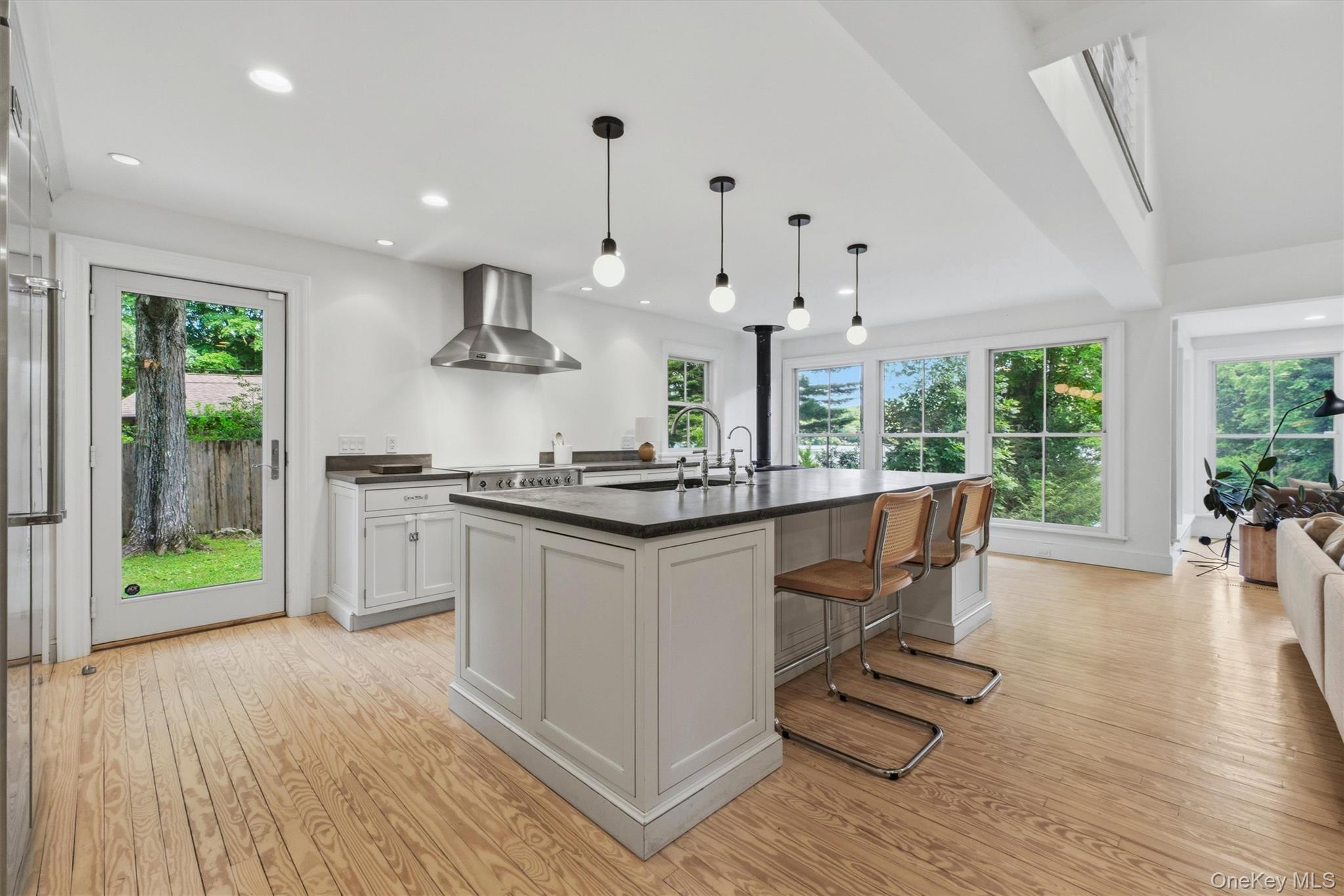 174 Lake Shore Road