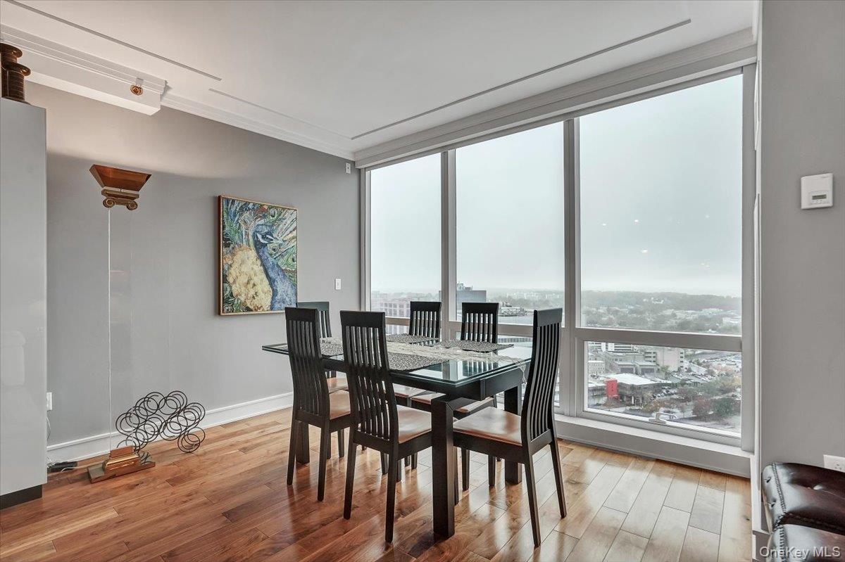 1 Renaissance Square Unit: 24F